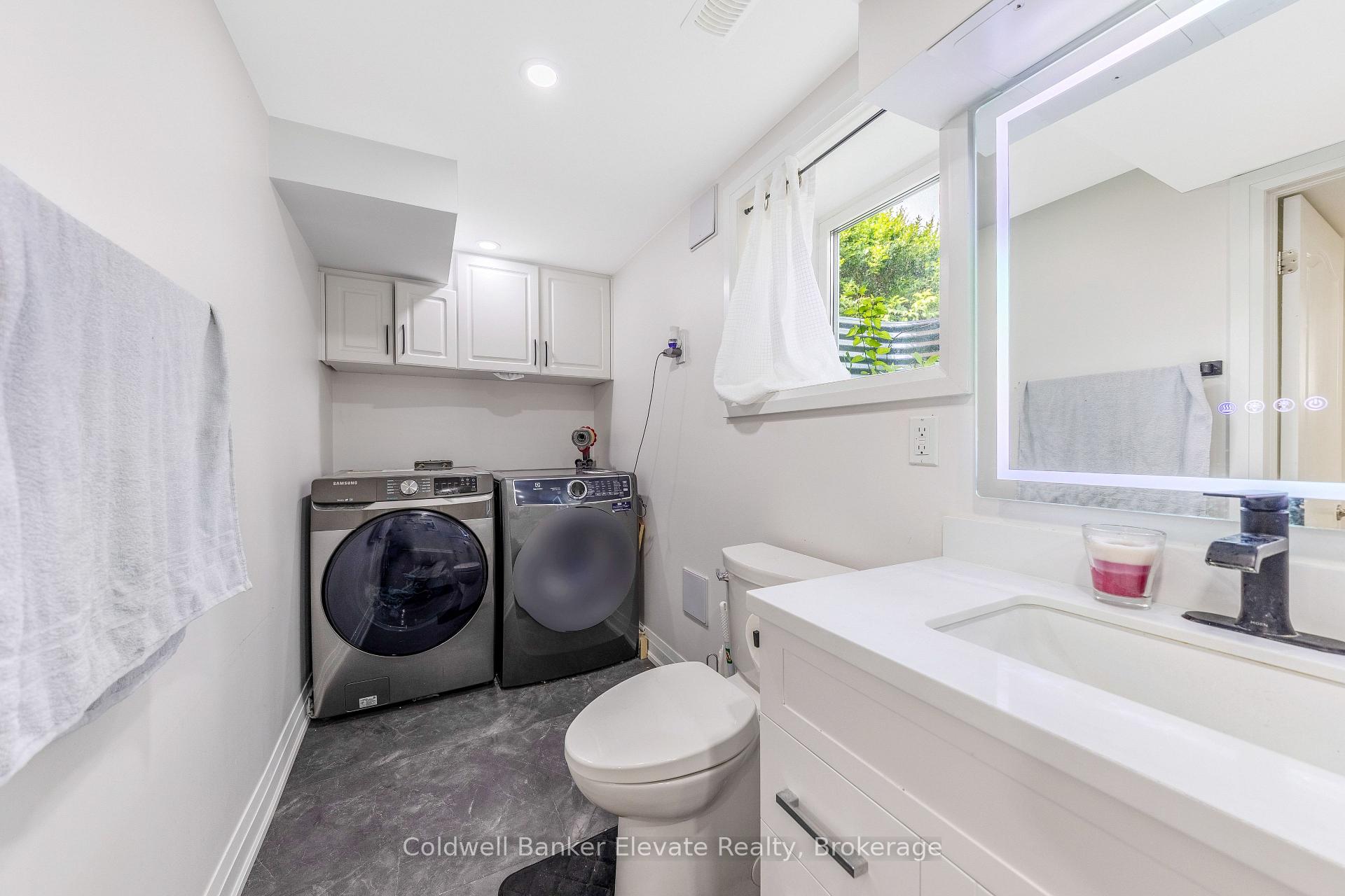 Photo 36 of 39 McGilvray Crescent, Halton Hills, Georgetown — HOMEH