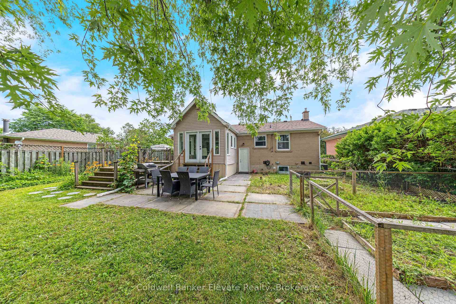 Photo 41 of 39 McGilvray Crescent, Halton Hills, Georgetown — HOMEH