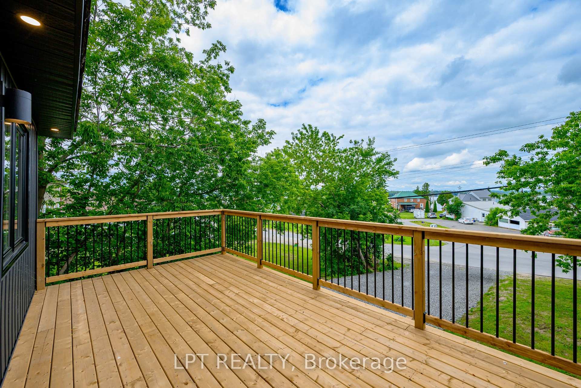 Photo 27 of 29 Pavillion Road, Kawartha Lakes, Verulam — HOMEH