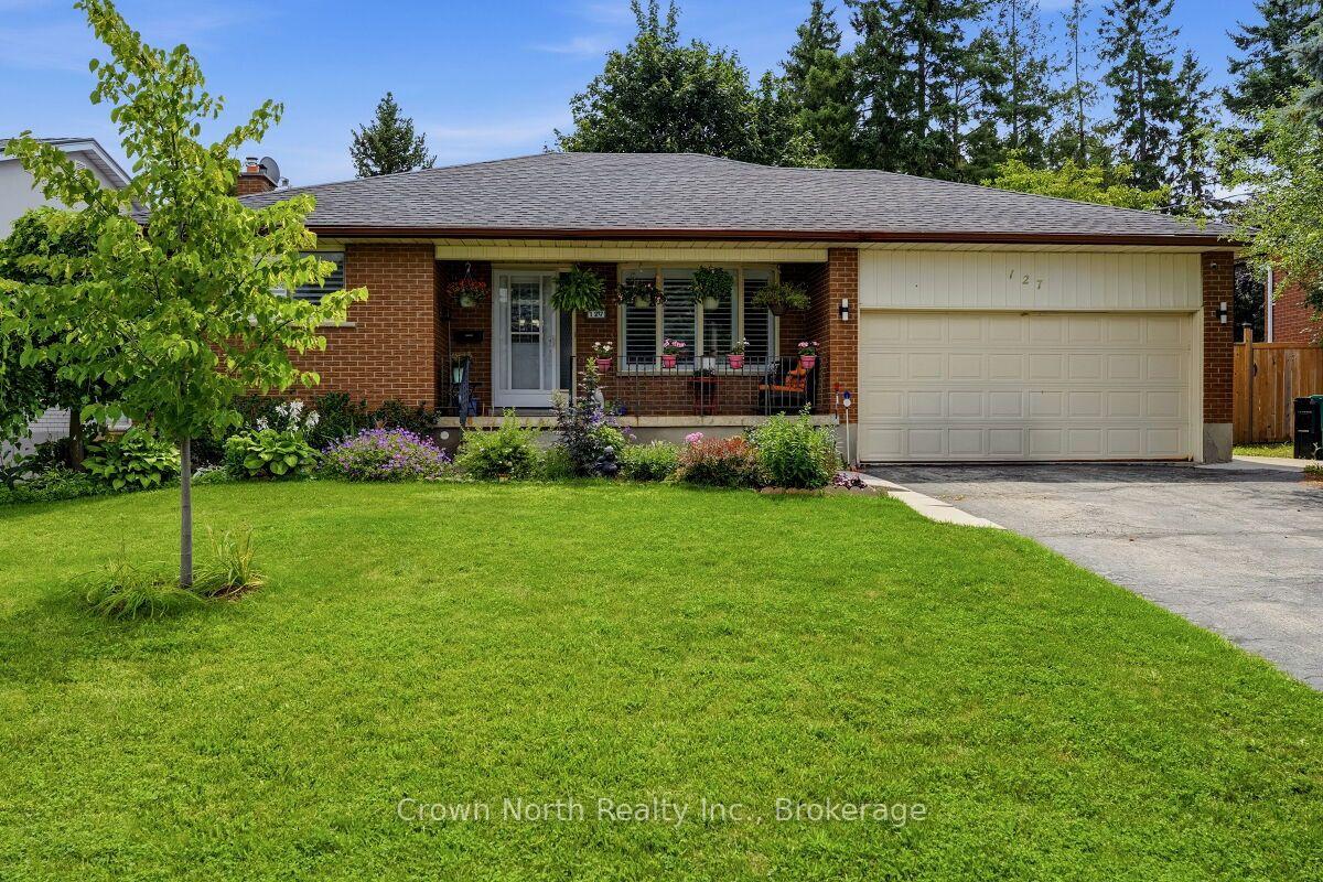 Photo 1 of 127 Carson Drive, Kitchener, Grand River North — HOMEH