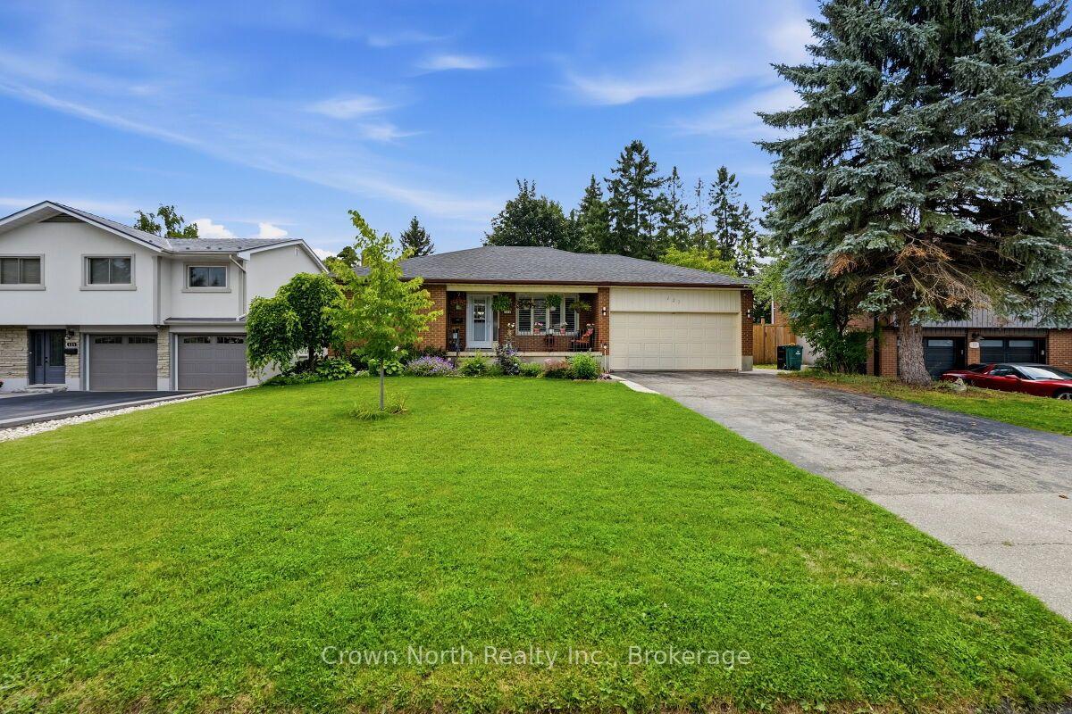 Photo 10 of 127 Carson Drive, Kitchener, Grand River North — HOMEH