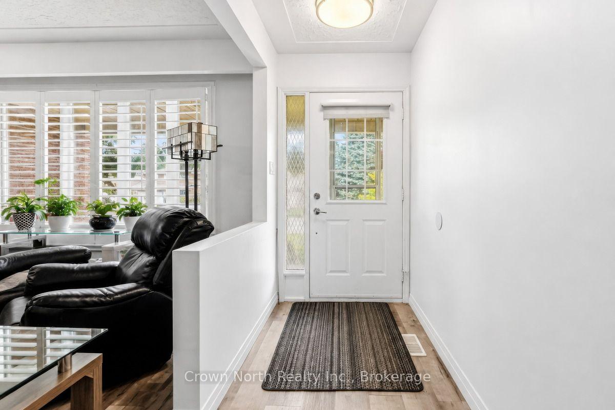 Photo 14 of 127 Carson Drive, Kitchener, Grand River North — HOMEH