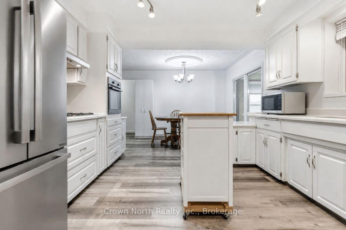 Photo 26 of 127 Carson Drive, Kitchener, Grand River North — HOMEH