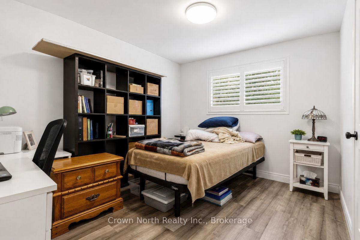Photo 33 of 127 Carson Drive, Kitchener, Grand River North — HOMEH