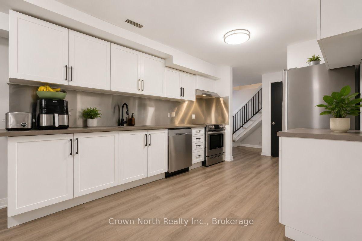 Photo 40 of 127 Carson Drive, Kitchener, Grand River North — HOMEH