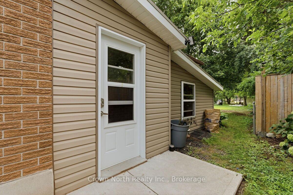 Photo 49 of 127 Carson Drive, Kitchener, Grand River North — HOMEH