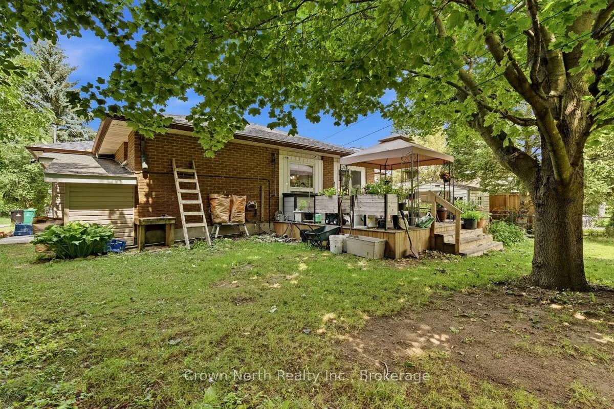 Photo 7 of 127 Carson Drive, Kitchener, Grand River North — HOMEH