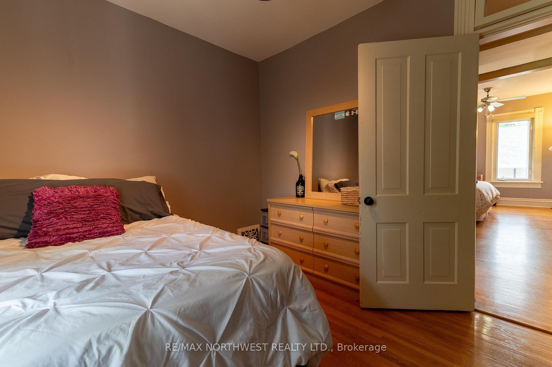 Photo 19 of 3 Sylvan Street, Kenora, Tunnel Island — HOMEH