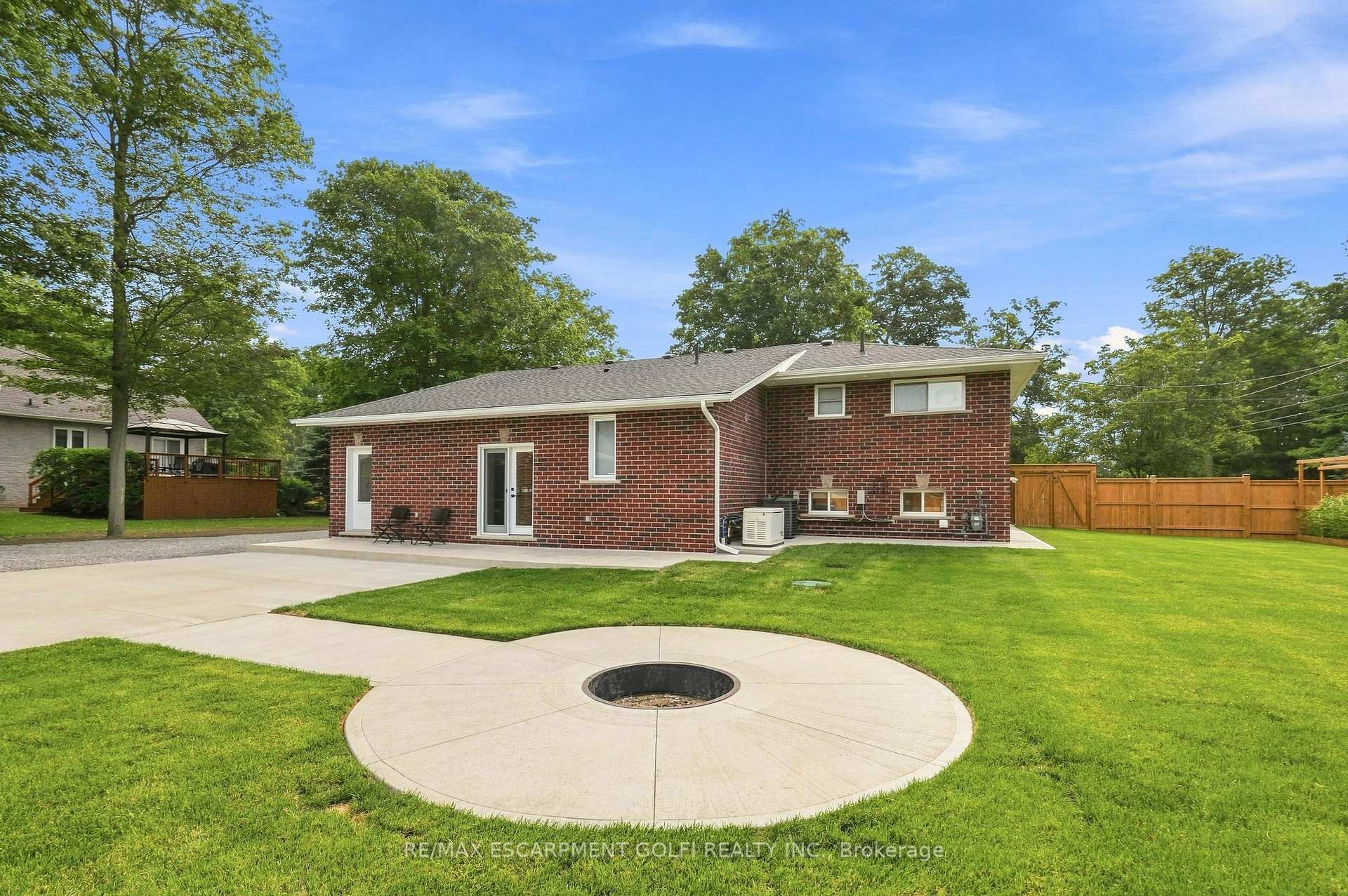 Photo 42 of 4861 Mapleview Crescent, Port Colborne, Sherkston — HOMEH