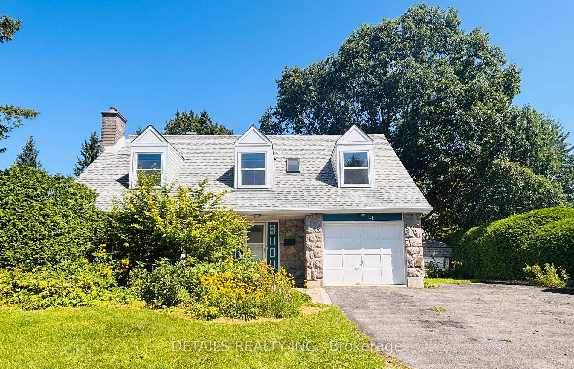 Photo 3 of 21 Seymour Avenue, Ottawa, Borden Farm/Stewart Farm/Carleton Heights/Parkwood Hills — HOMEH