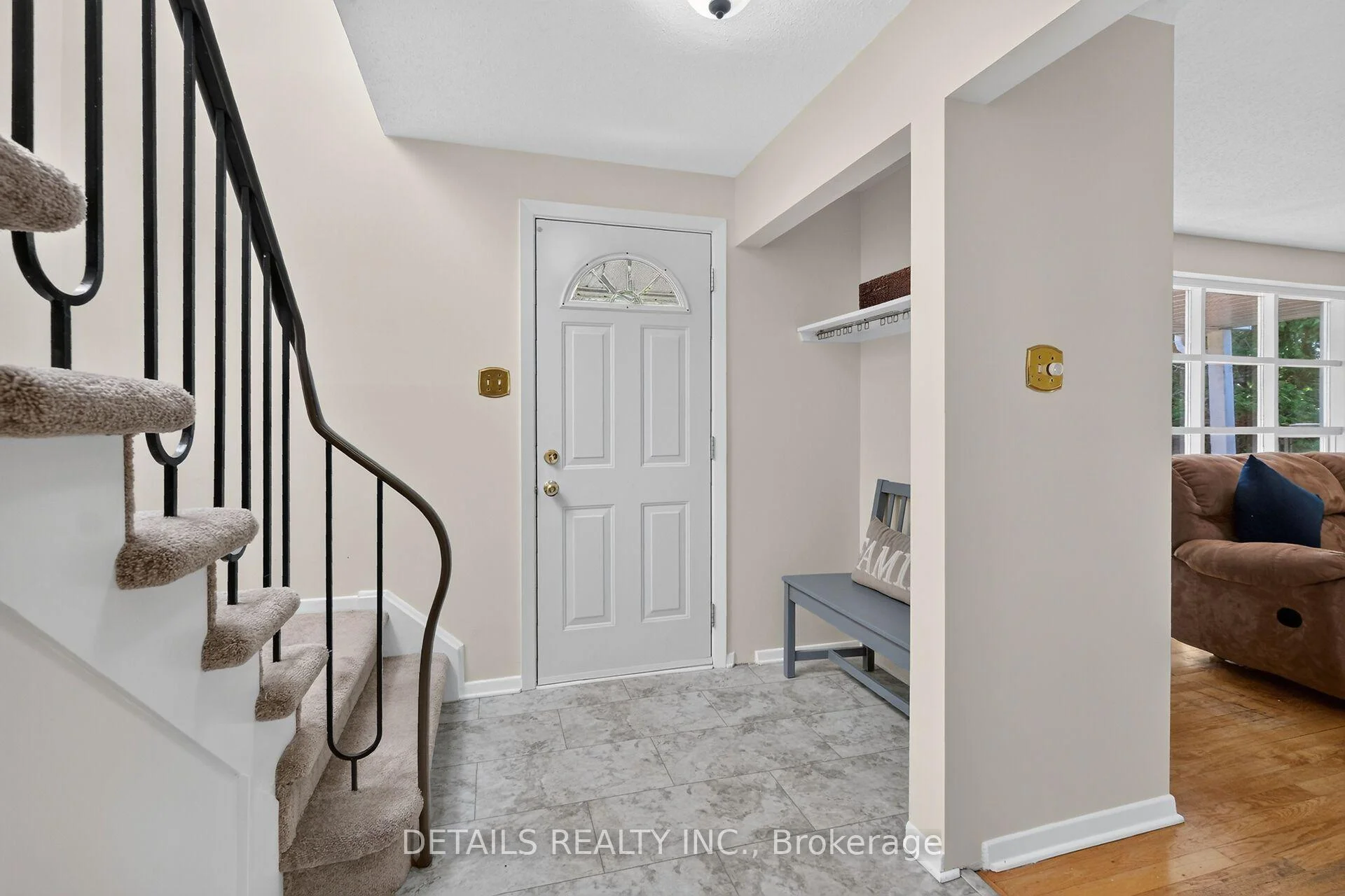 Photo 5 of 21 Seymour Avenue, Ottawa, Borden Farm/Stewart Farm/Carleton Heights/Parkwood Hills — HOMEH