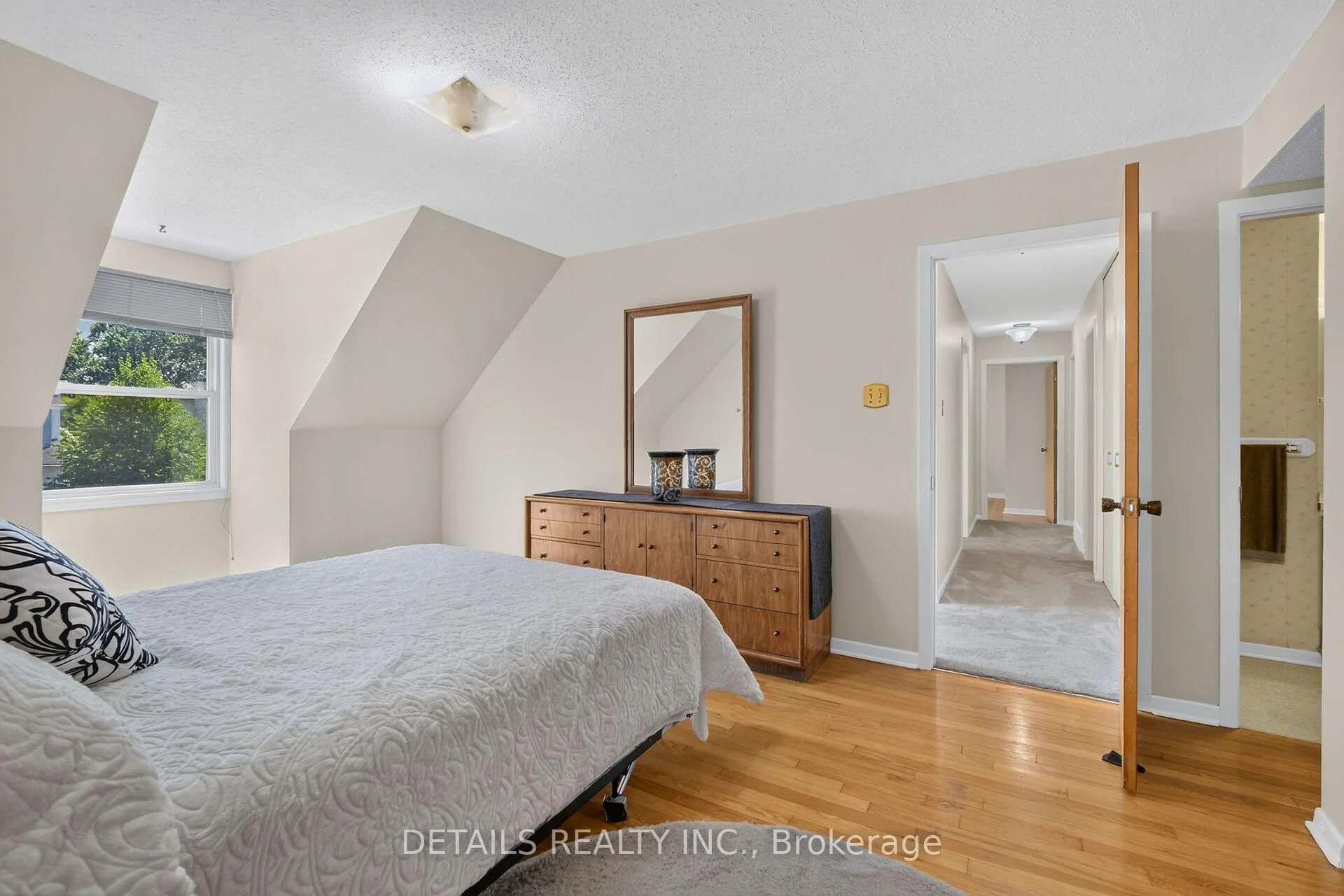 Photo 17 of 21 Seymour Avenue, Ottawa, Borden Farm/Stewart Farm/Carleton Heights/Parkwood Hills — HOMEH