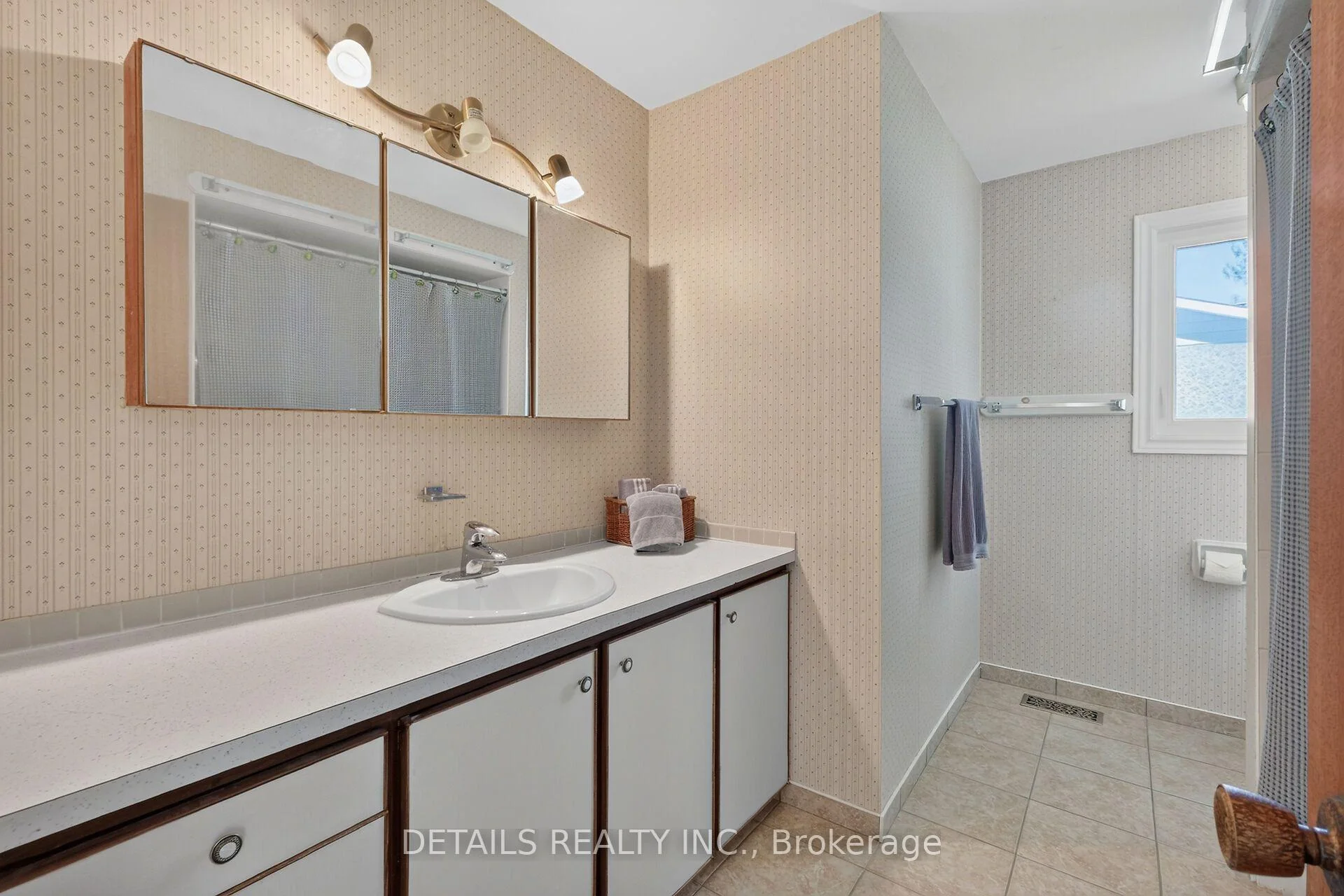 Photo 26 of 21 Seymour Avenue, Ottawa, Borden Farm/Stewart Farm/Carleton Heights/Parkwood Hills — HOMEH