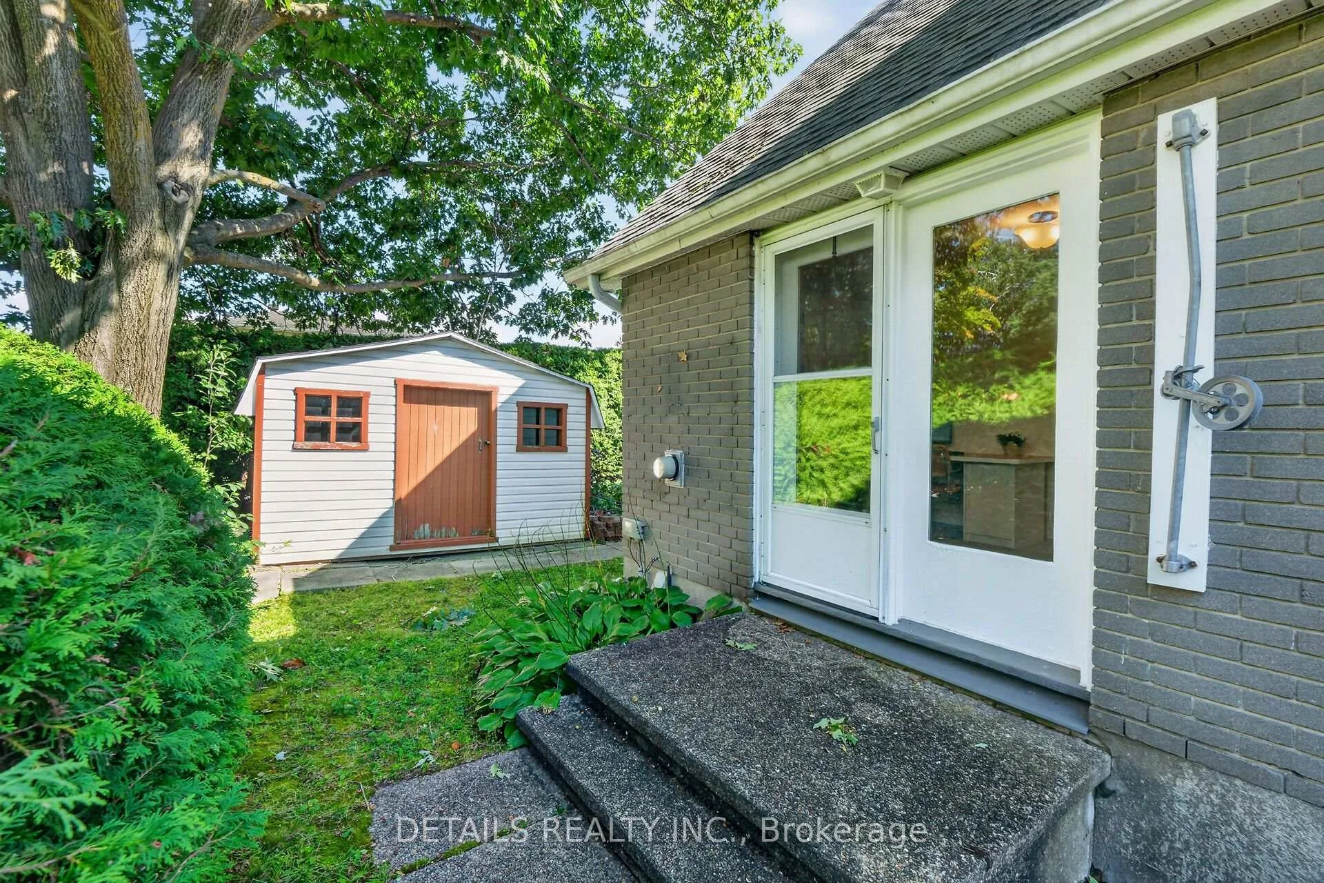 Photo 35 of 21 Seymour Avenue, Ottawa, Borden Farm/Stewart Farm/Carleton Heights/Parkwood Hills — HOMEH