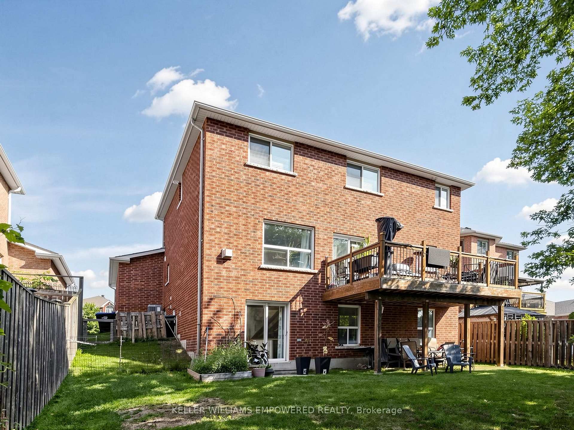 Photo 3 of 135 Buchanan Drive, New Tecumseth, Alliston — HOMEH