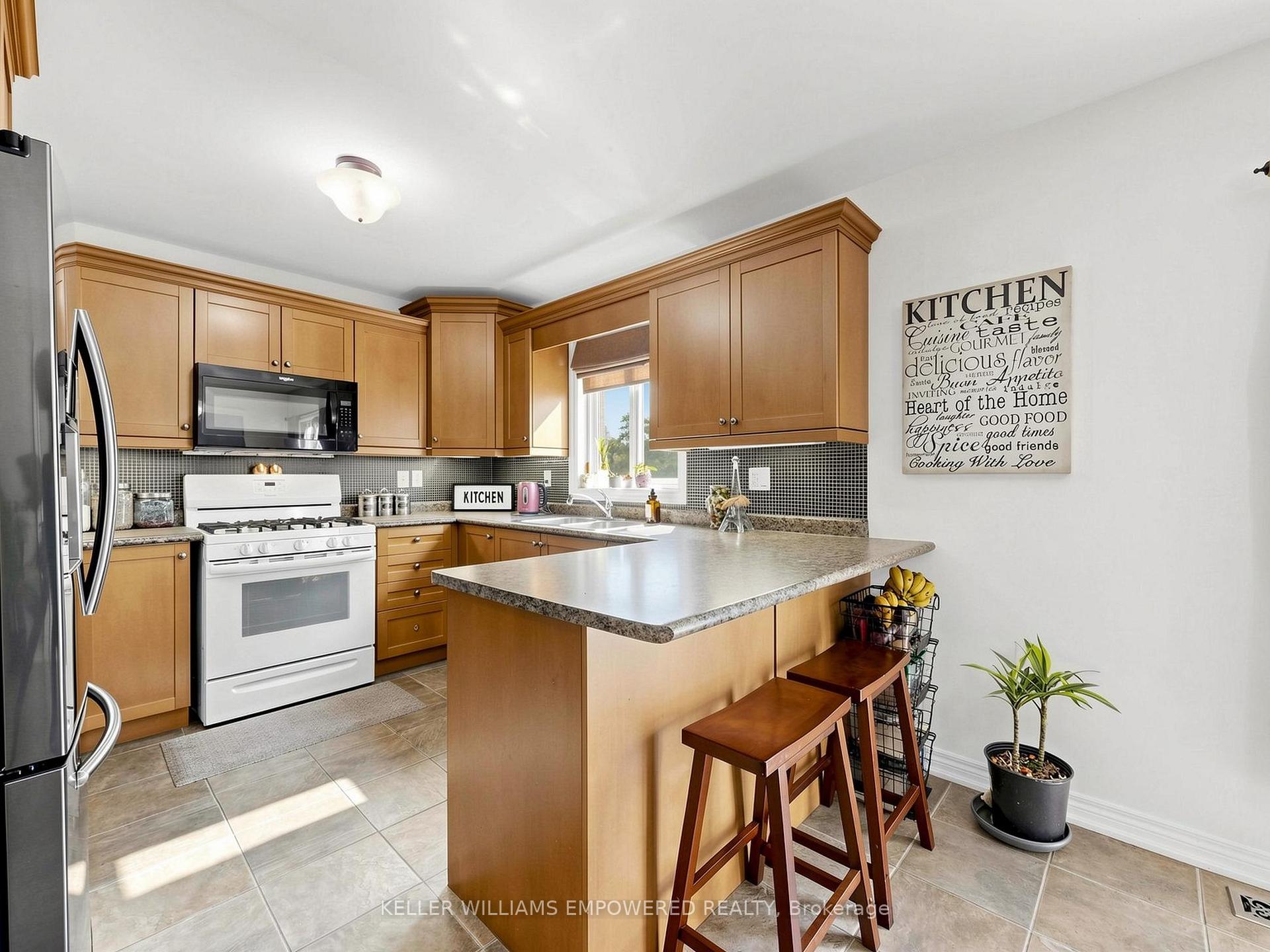 Photo 12 of 135 Buchanan Drive, New Tecumseth, Alliston — HOMEH