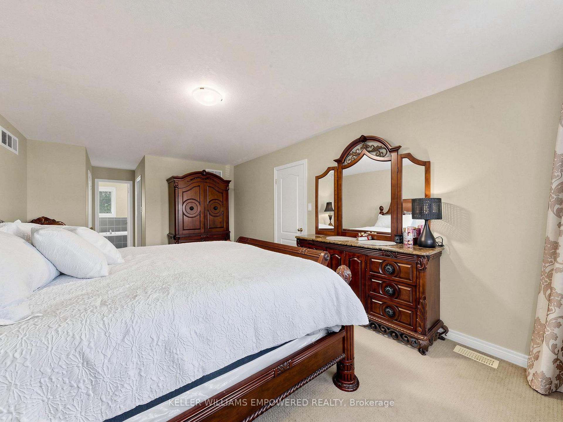 Photo 26 of 135 Buchanan Drive, New Tecumseth, Alliston — HOMEH
