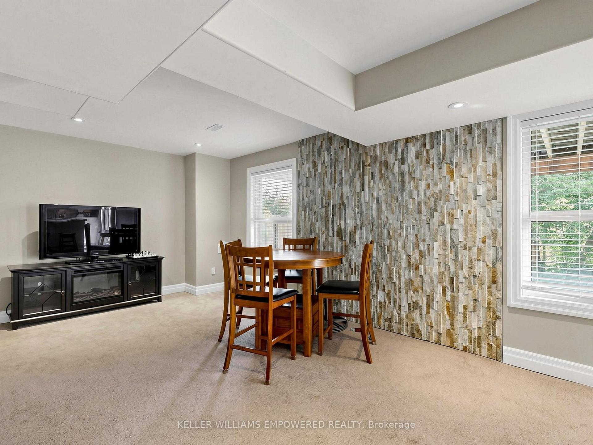 Photo 34 of 135 Buchanan Drive, New Tecumseth, Alliston — HOMEH
