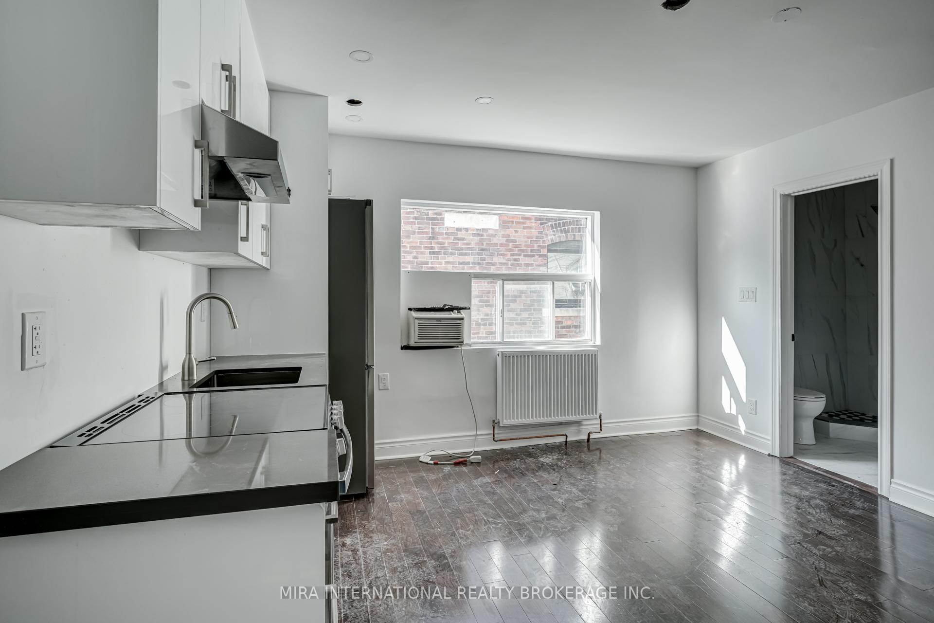 Photo 2 of Unit 206, 180 Sherbourne Street, Toronto, Moss Park — HOMEH