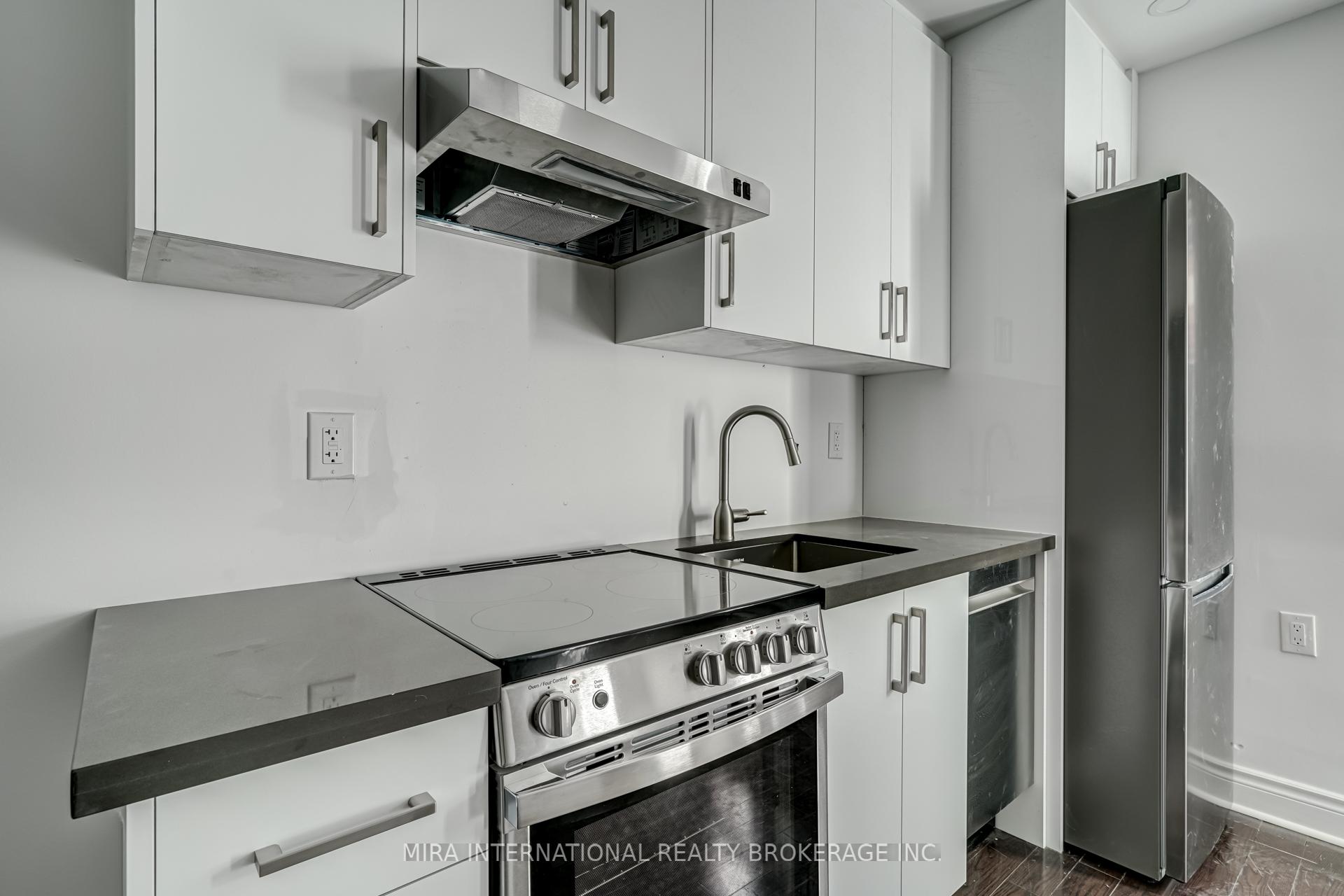Photo 4 of Unit 206, 180 Sherbourne Street, Toronto, Moss Park — HOMEH