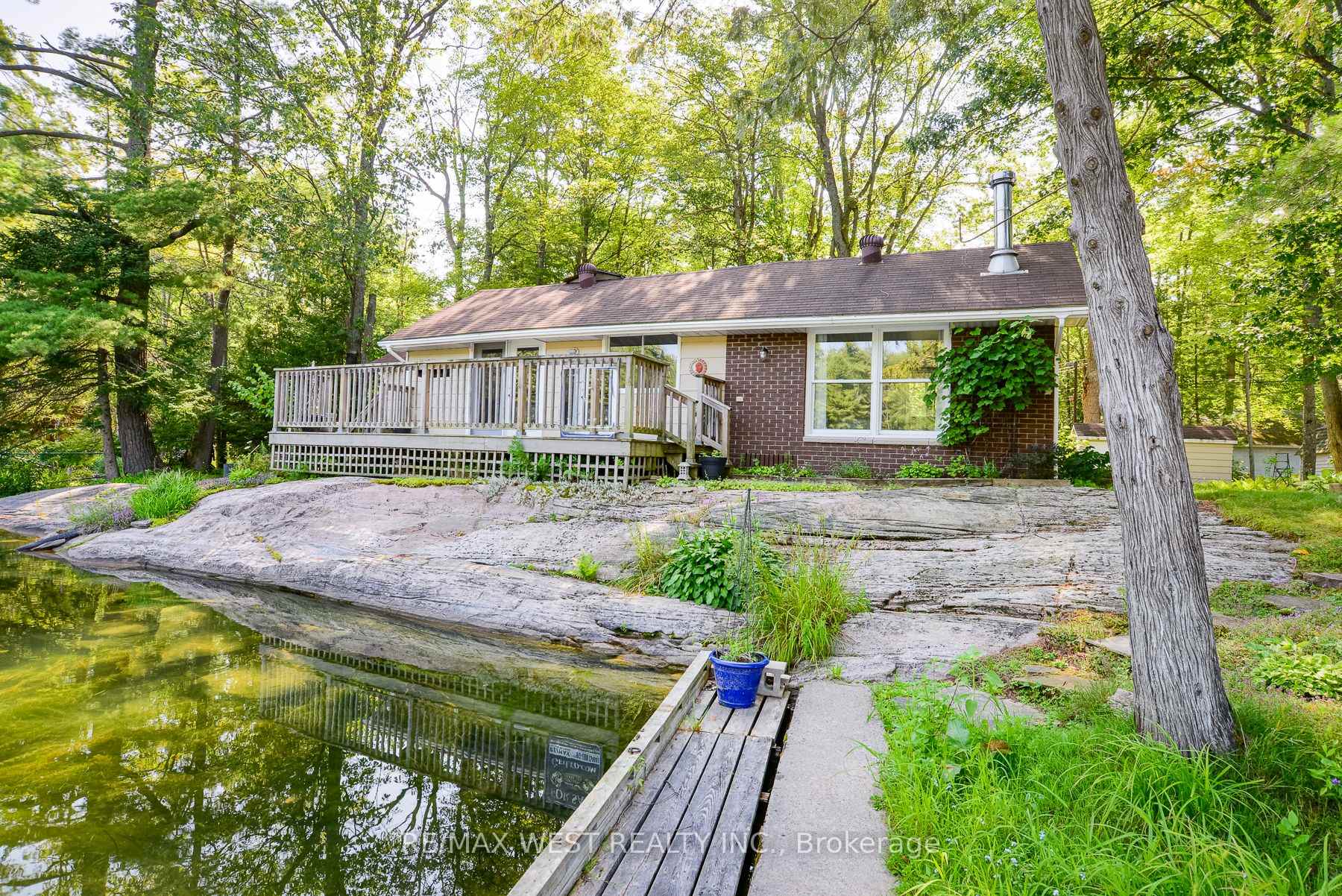 Photo 2 of 8060 Oakridge Drive, Ramara, Rural Ramara — HOMEH