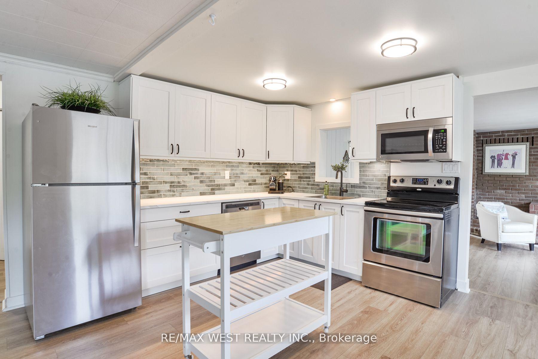 Photo 6 of 8060 Oakridge Drive, Ramara, Rural Ramara — HOMEH