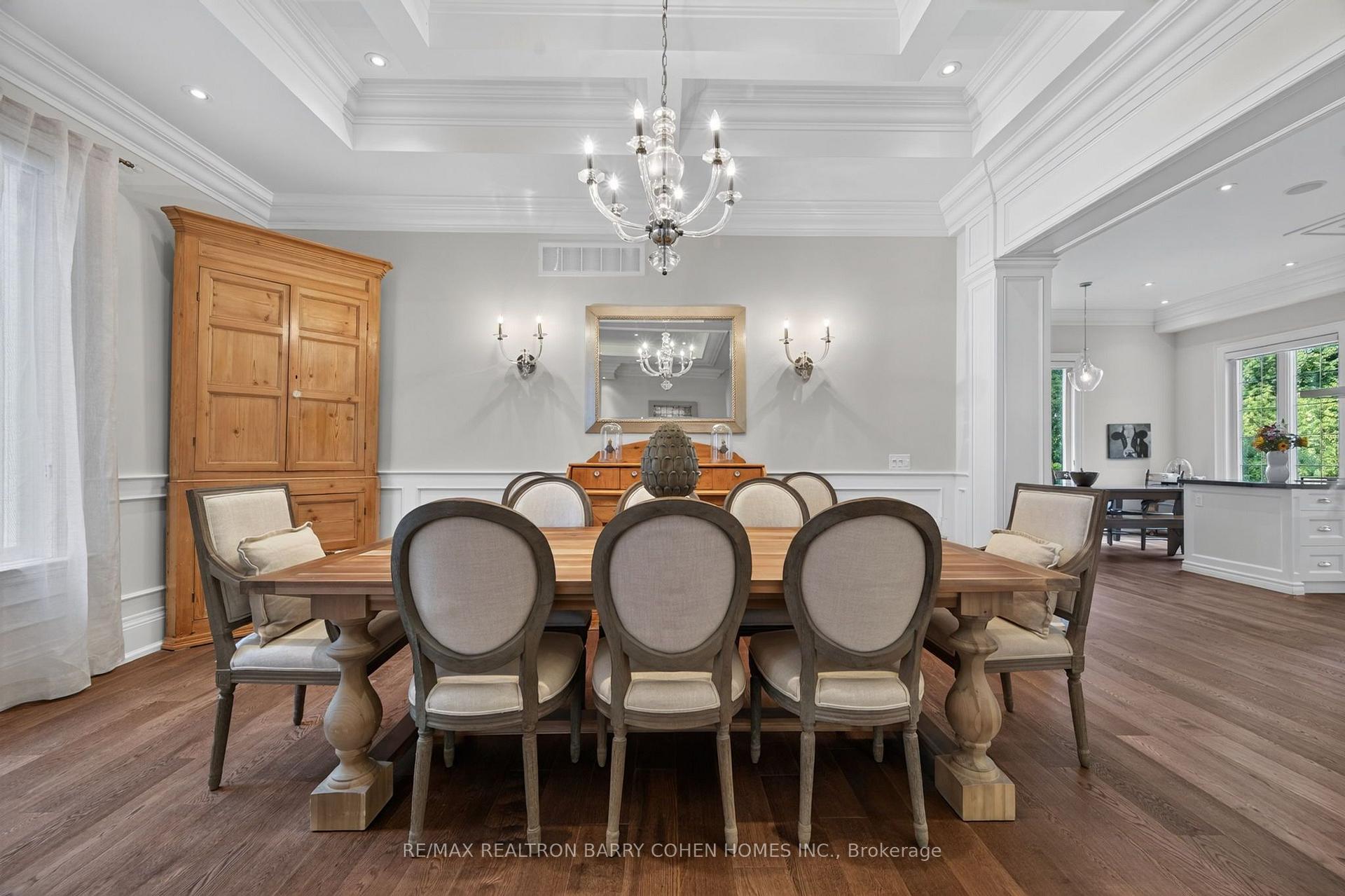 Photo 8 of 100 Munro Boulevard, North York, St. Andrew-Windfields — HOMEH