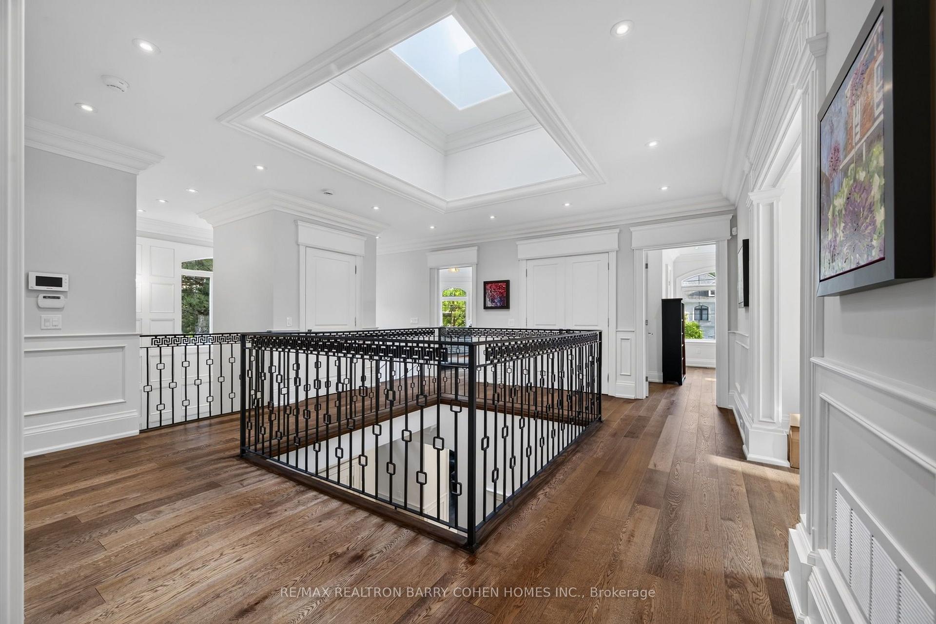 Photo 17 of 100 Munro Boulevard, North York, St. Andrew-Windfields — HOMEH