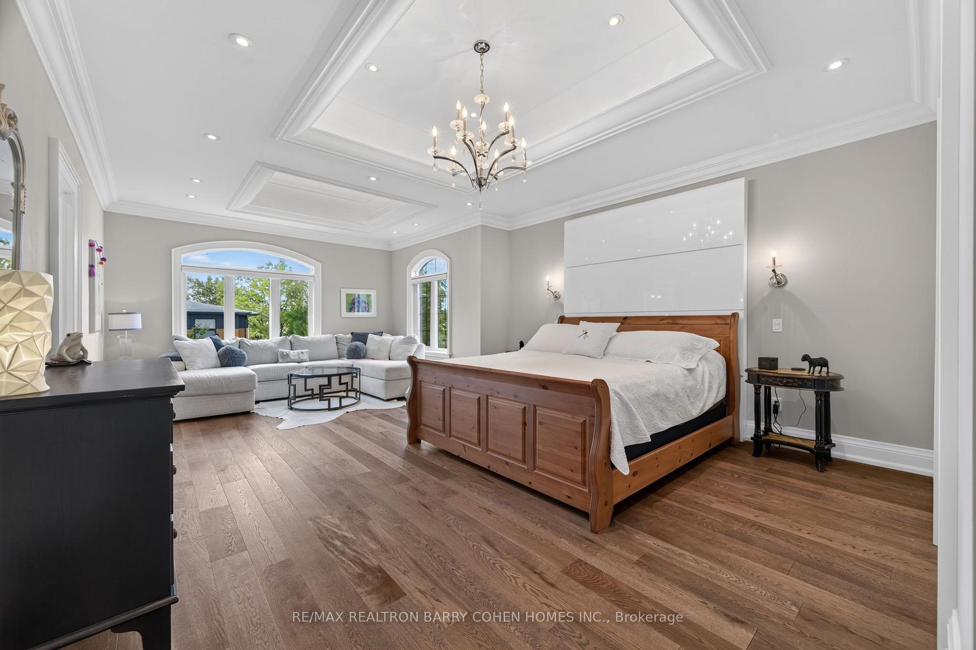 Photo 18 of 100 Munro Boulevard, North York, St. Andrew-Windfields — HOMEH