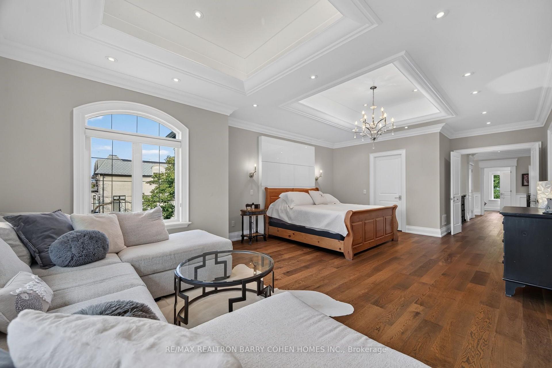 Photo 19 of 100 Munro Boulevard, North York, St. Andrew-Windfields — HOMEH