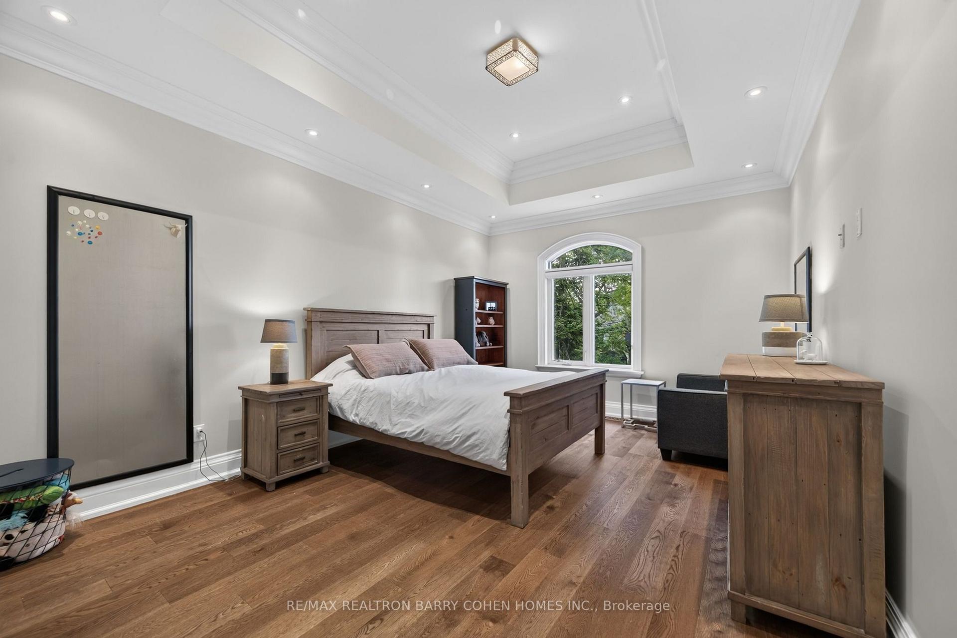 Photo 21 of 100 Munro Boulevard, North York, St. Andrew-Windfields — HOMEH