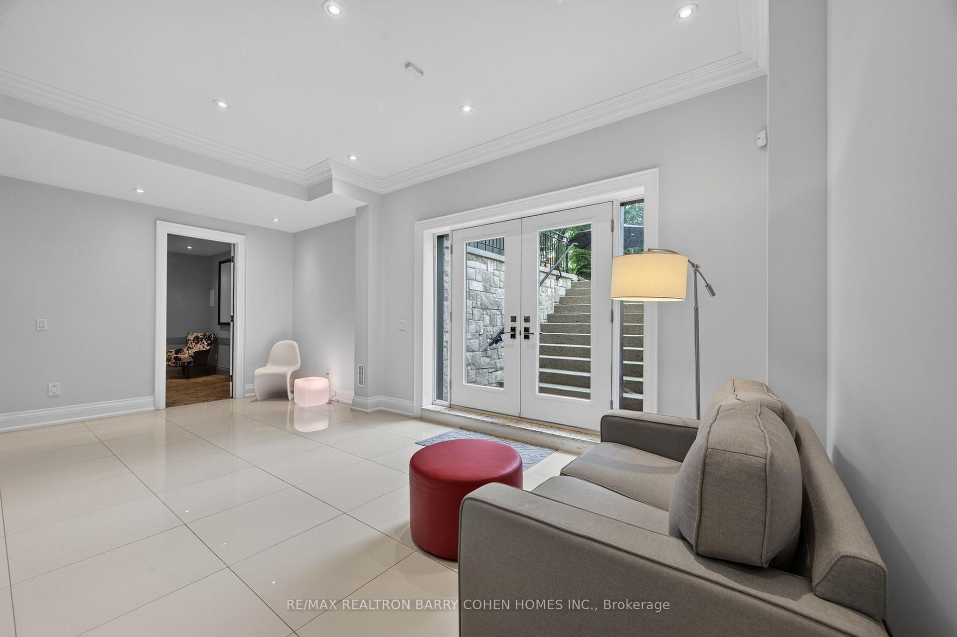 Photo 29 of 100 Munro Boulevard, North York, St. Andrew-Windfields — HOMEH