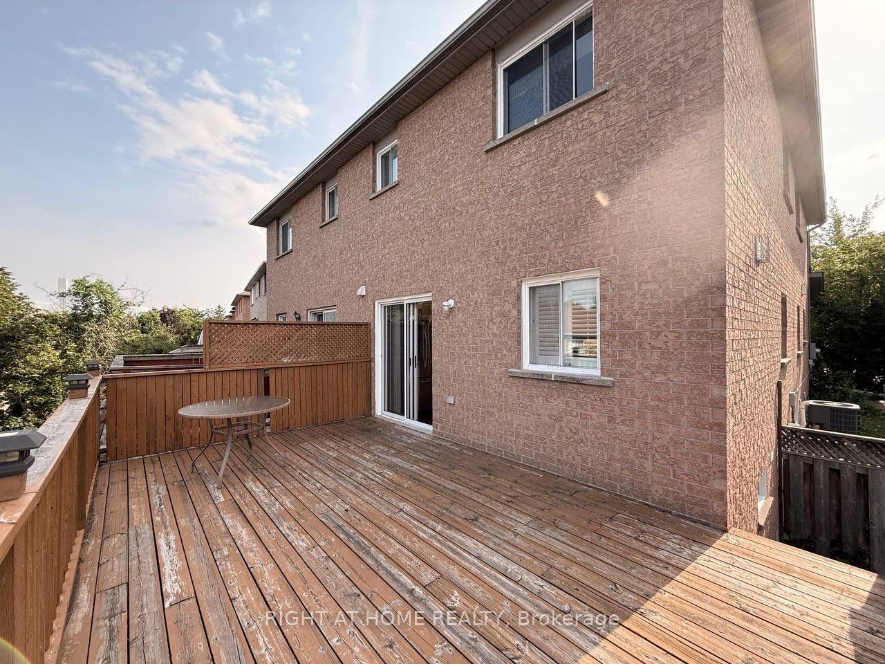 Photo 27 of Unit Upper, 746 Walpole Crescent, Newmarket, Stonehaven-Wyndham — HOMEH