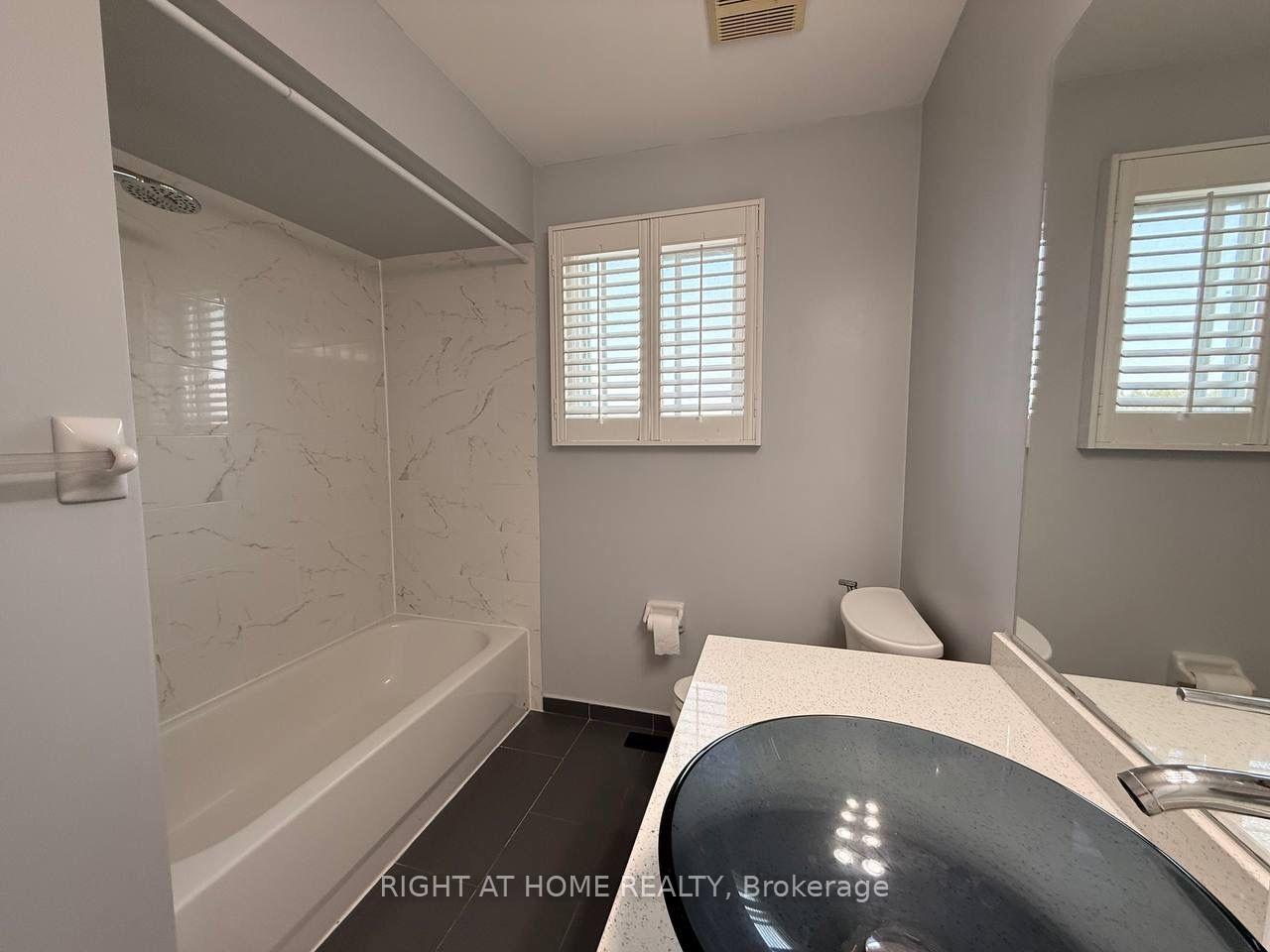 Photo 46 of Unit Upper, 746 Walpole Crescent, Newmarket, Stonehaven-Wyndham — HOMEH
