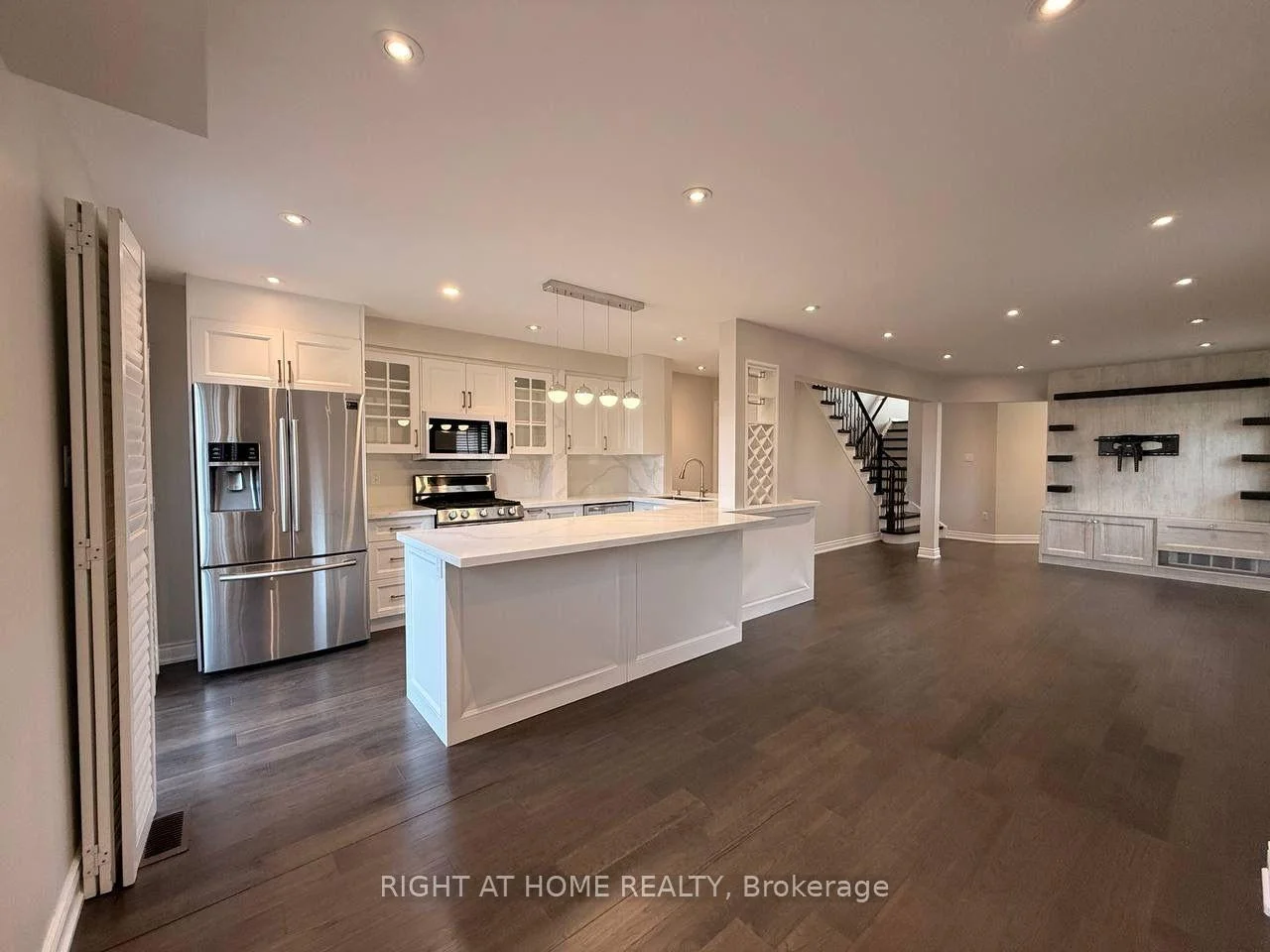 Photo 24 of Unit Upper, 746 Walpole Crescent, Newmarket, Stonehaven-Wyndham — HOMEH