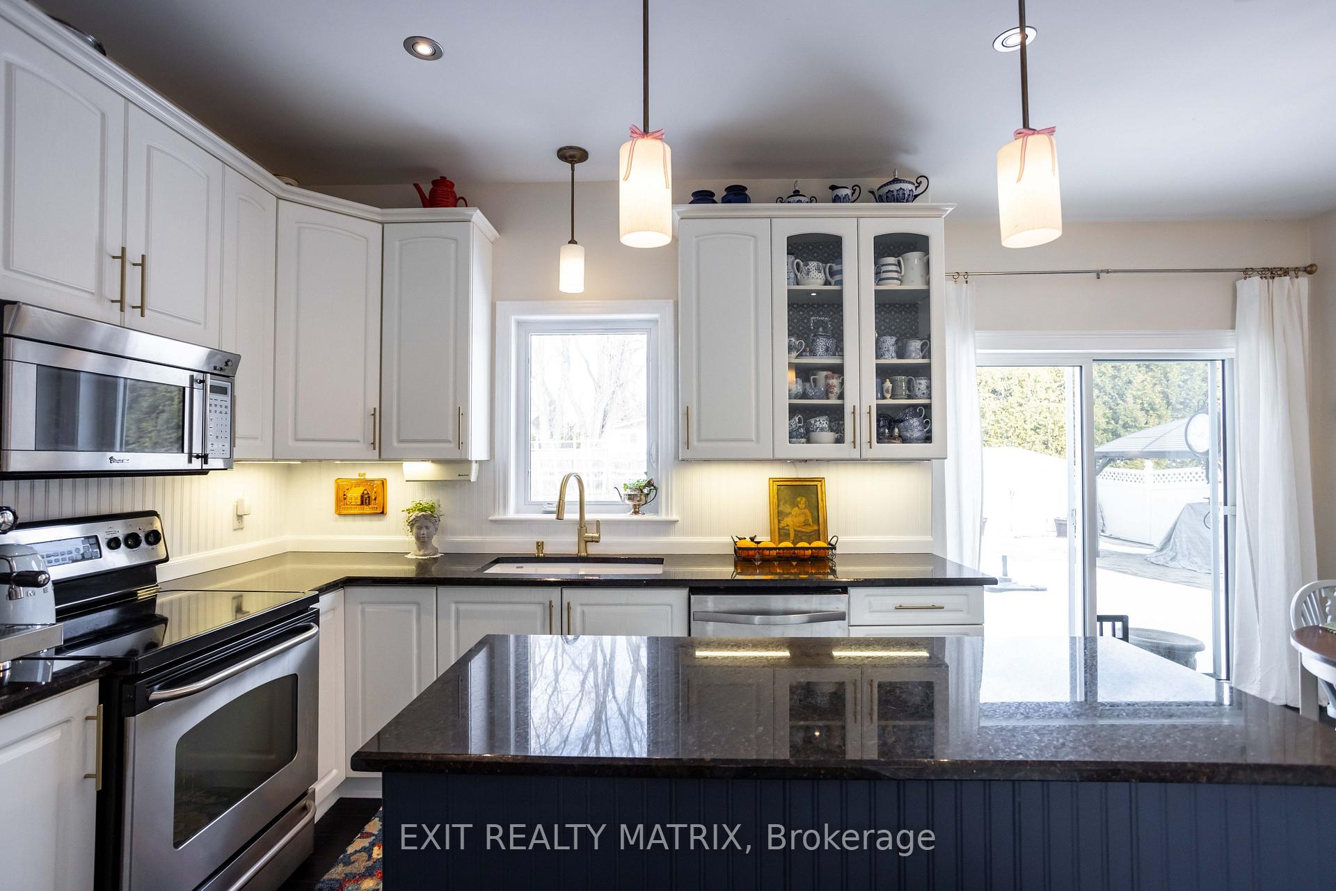 Photo 10 of 48 De La Rive Drive, Russell, Embrun — HOMEH