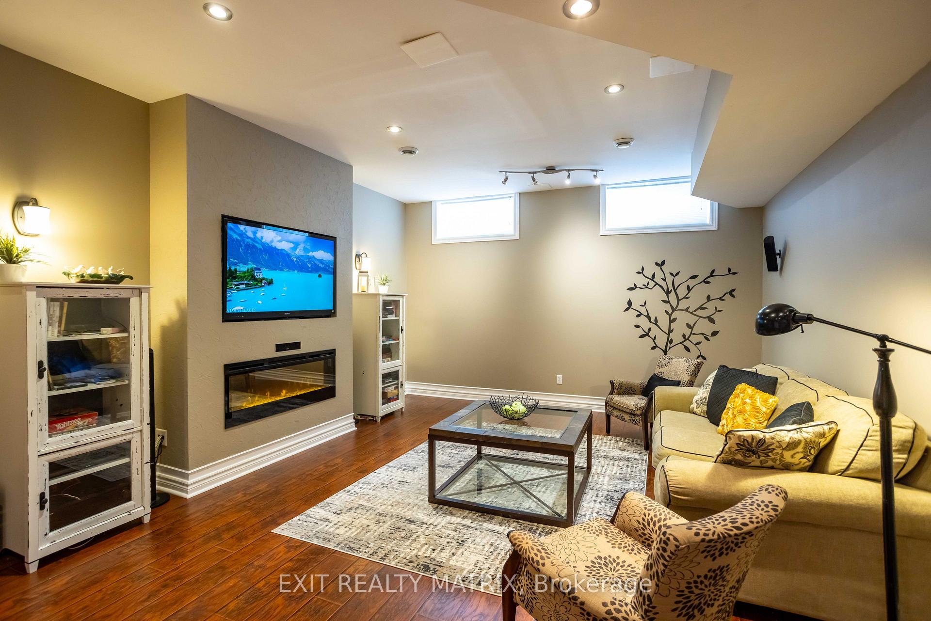 Photo 37 of 48 De La Rive Drive, Russell, Embrun — HOMEH