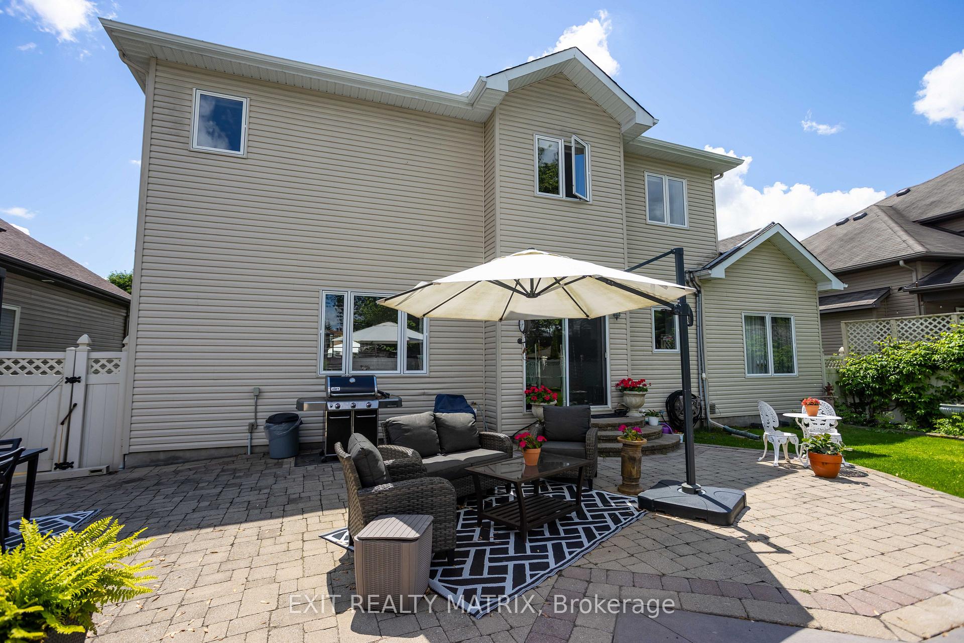 Photo 45 of 48 De La Rive Drive, Russell, Embrun — HOMEH