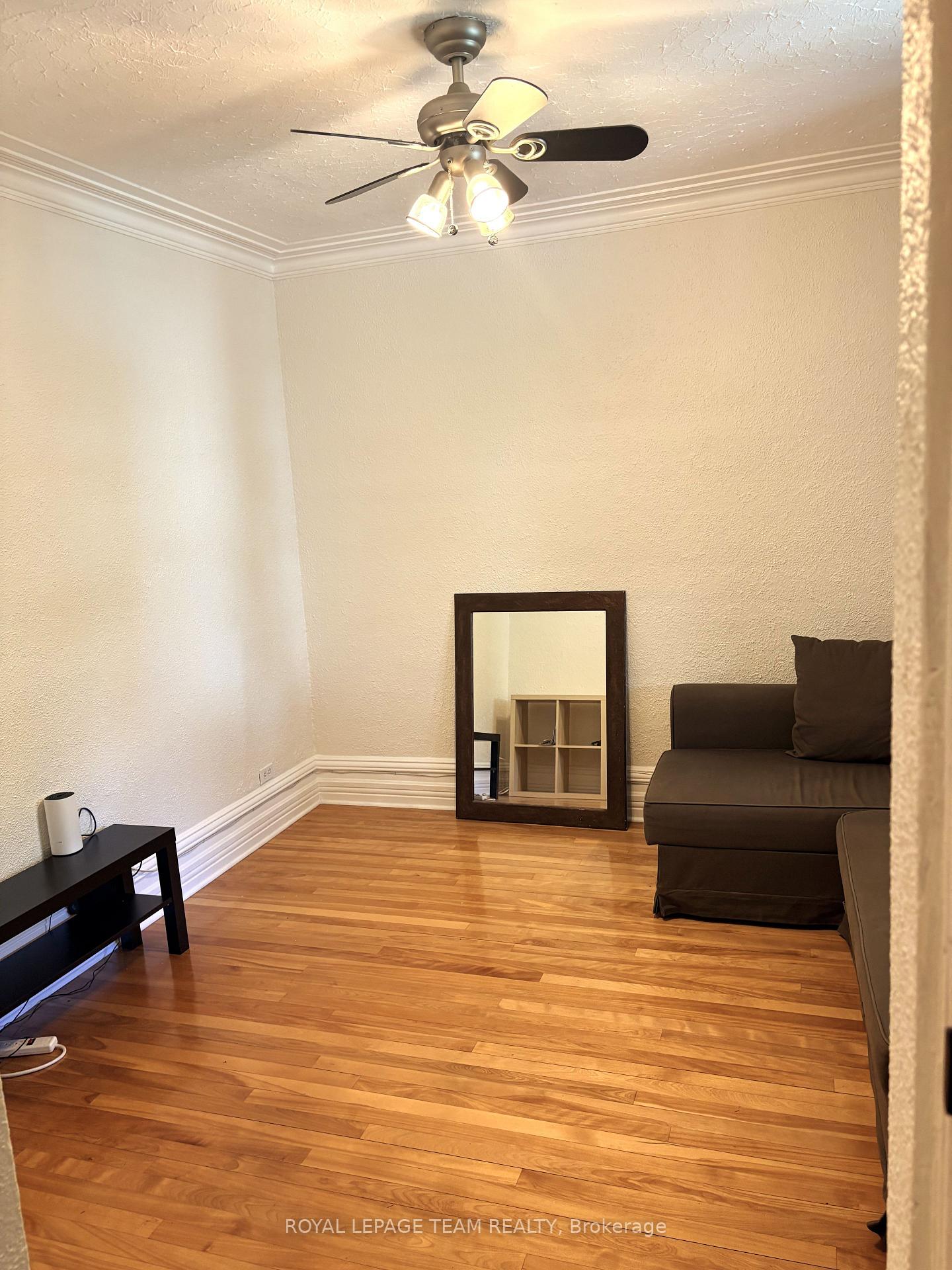 Photo 5 of Unit 1-Main level, 17 Adelaide Street, Ottawa, Glebe — HOMEH
