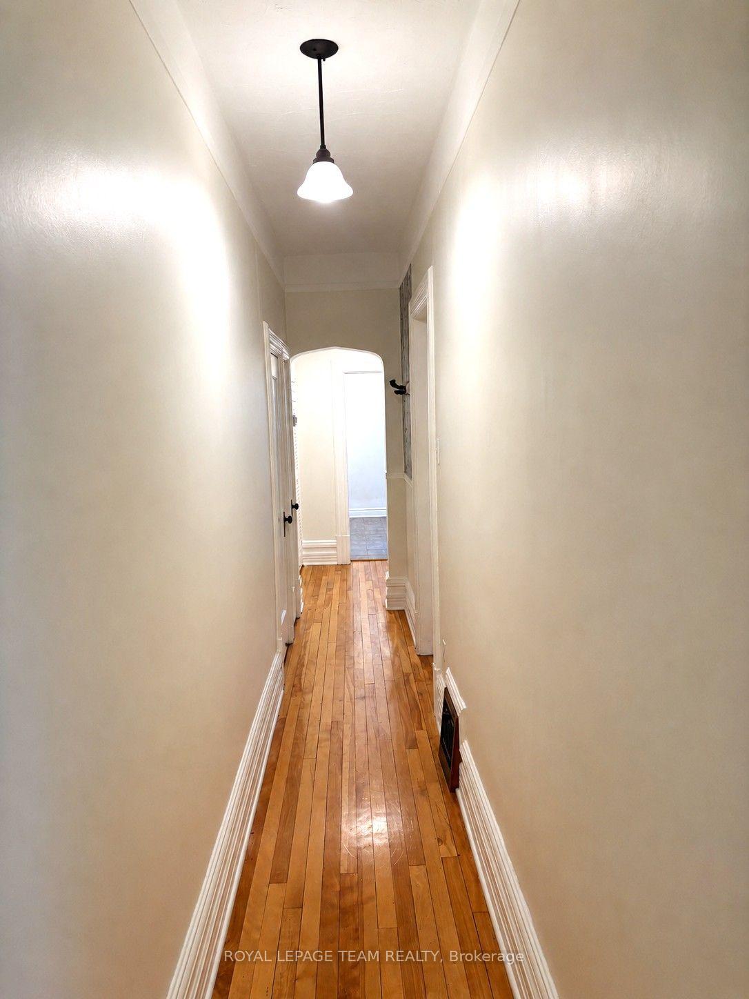 Photo 10 of Unit 1-Main level, 17 Adelaide Street, Ottawa, Glebe — HOMEH