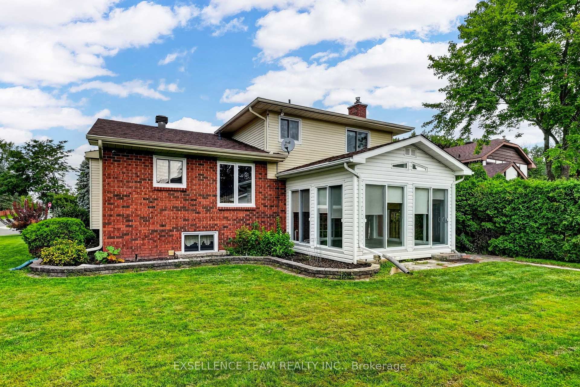 Photo 38 of 1518 Blakely Drive, Cornwall, Cornwall — HOMEH