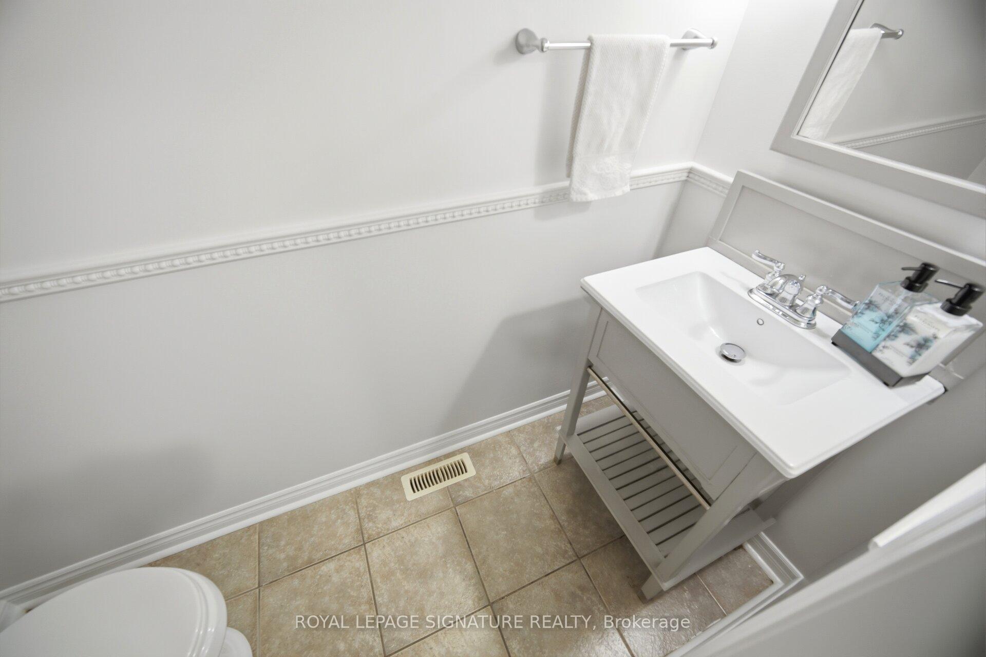 Photo 17 of Unit 9, 2511 Boros Road, Burlington, Rose — HOMEH