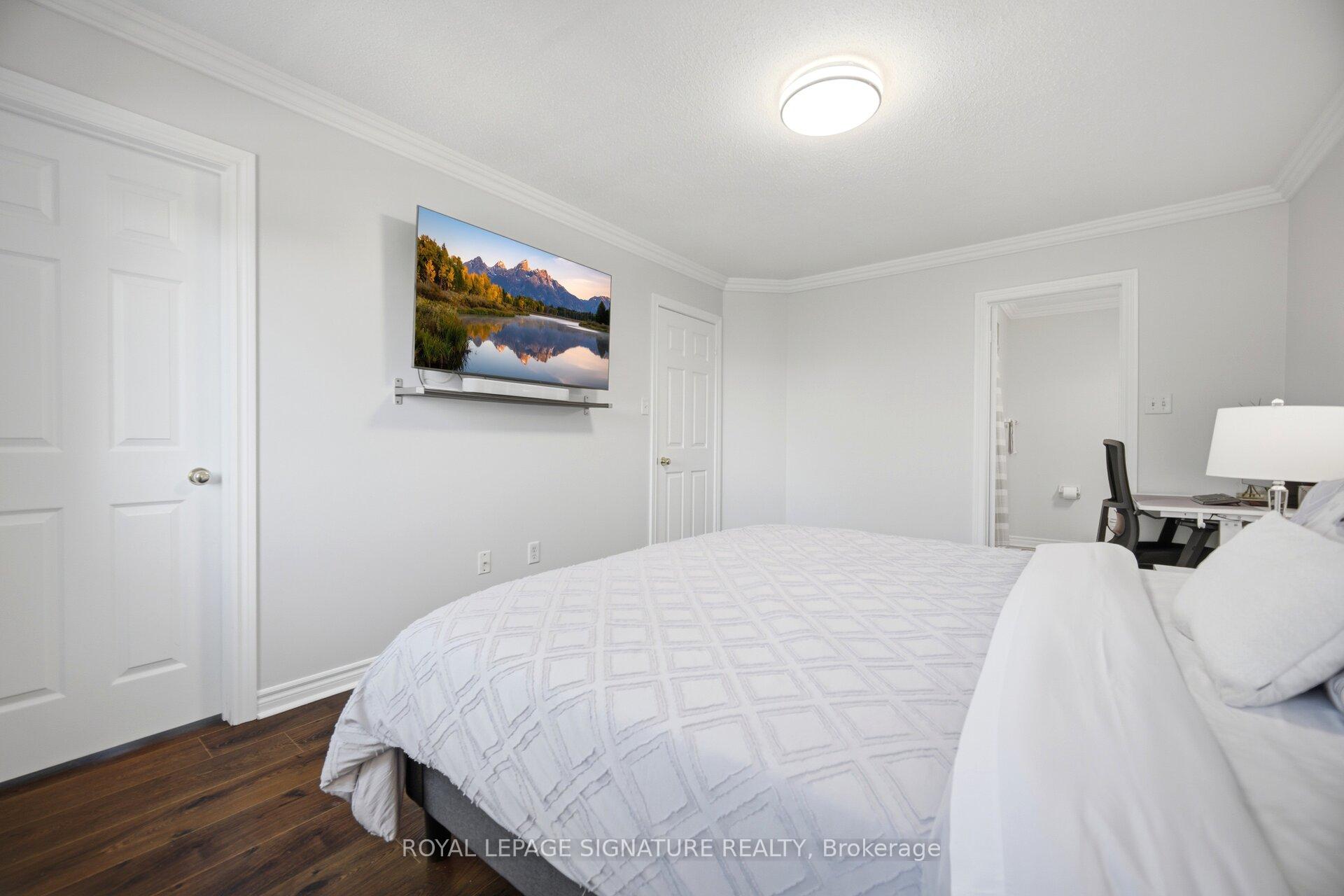 Photo 21 of Unit 9, 2511 Boros Road, Burlington, Rose — HOMEH