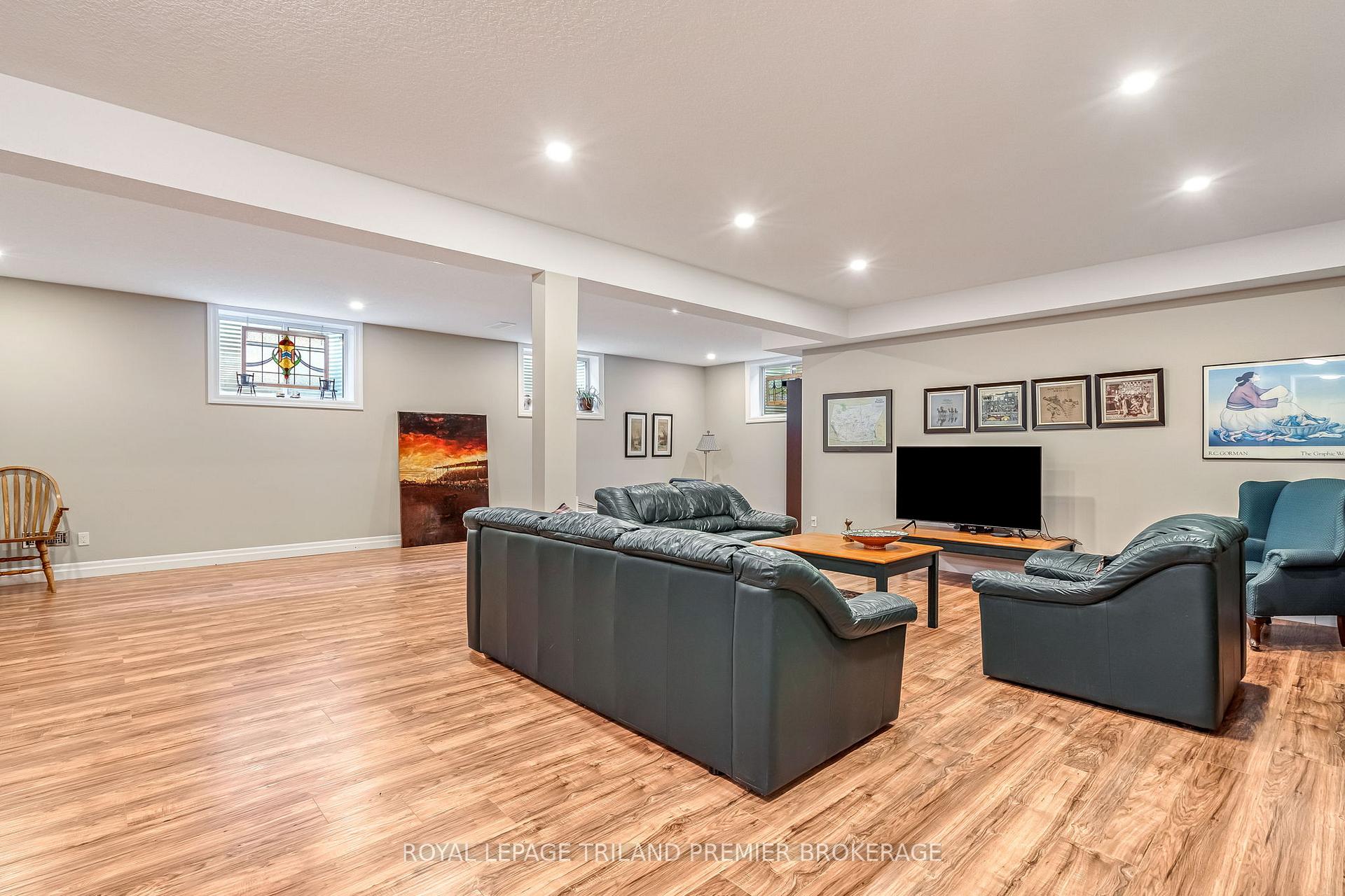 Photo 31 of Unit 28, 249 Delacourt Road, London, North F — HOMEH