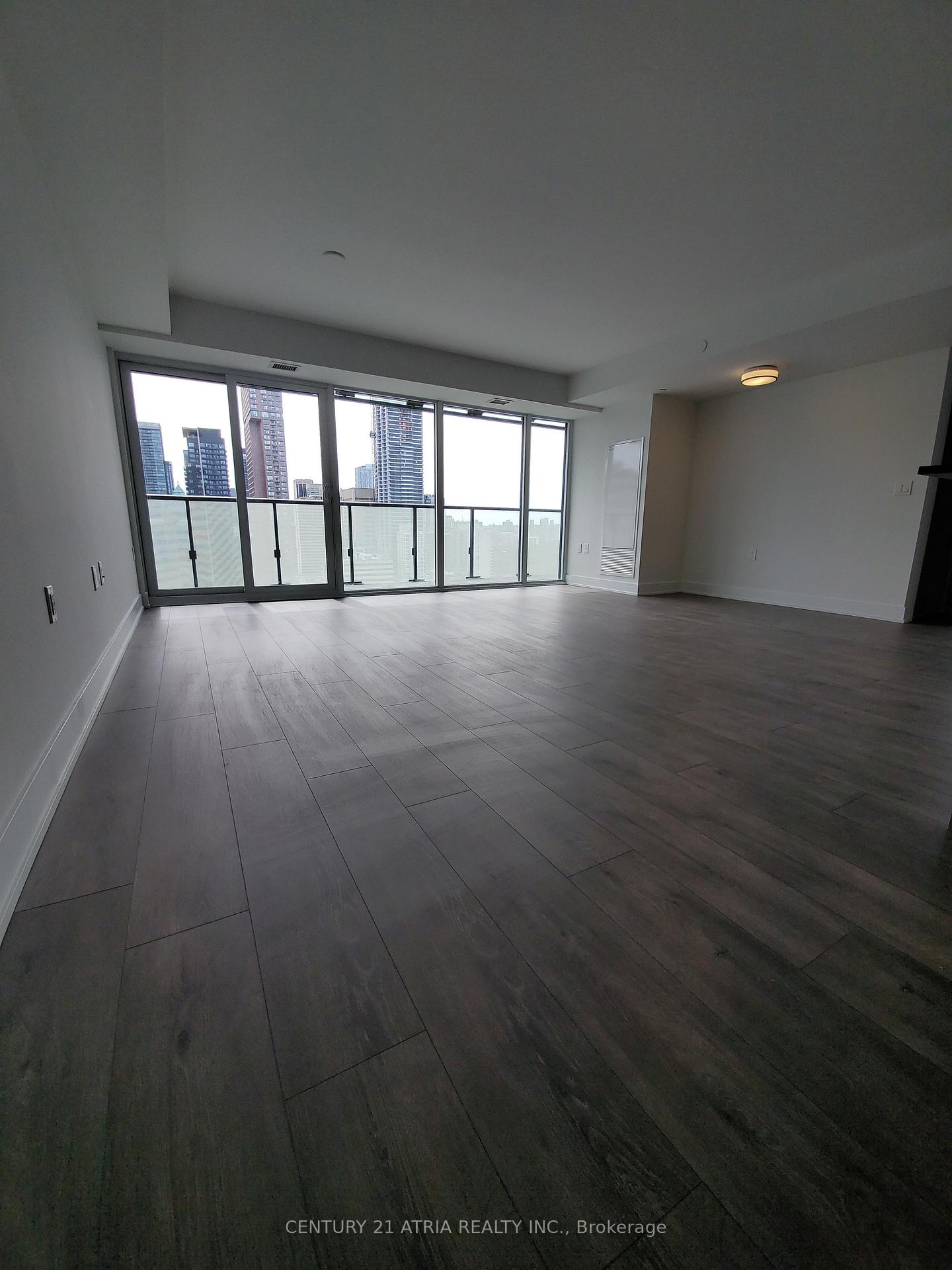 Photo 4 of Unit 1802, 575 Bloor Street E, Toronto, North St. James Town — HOMEH