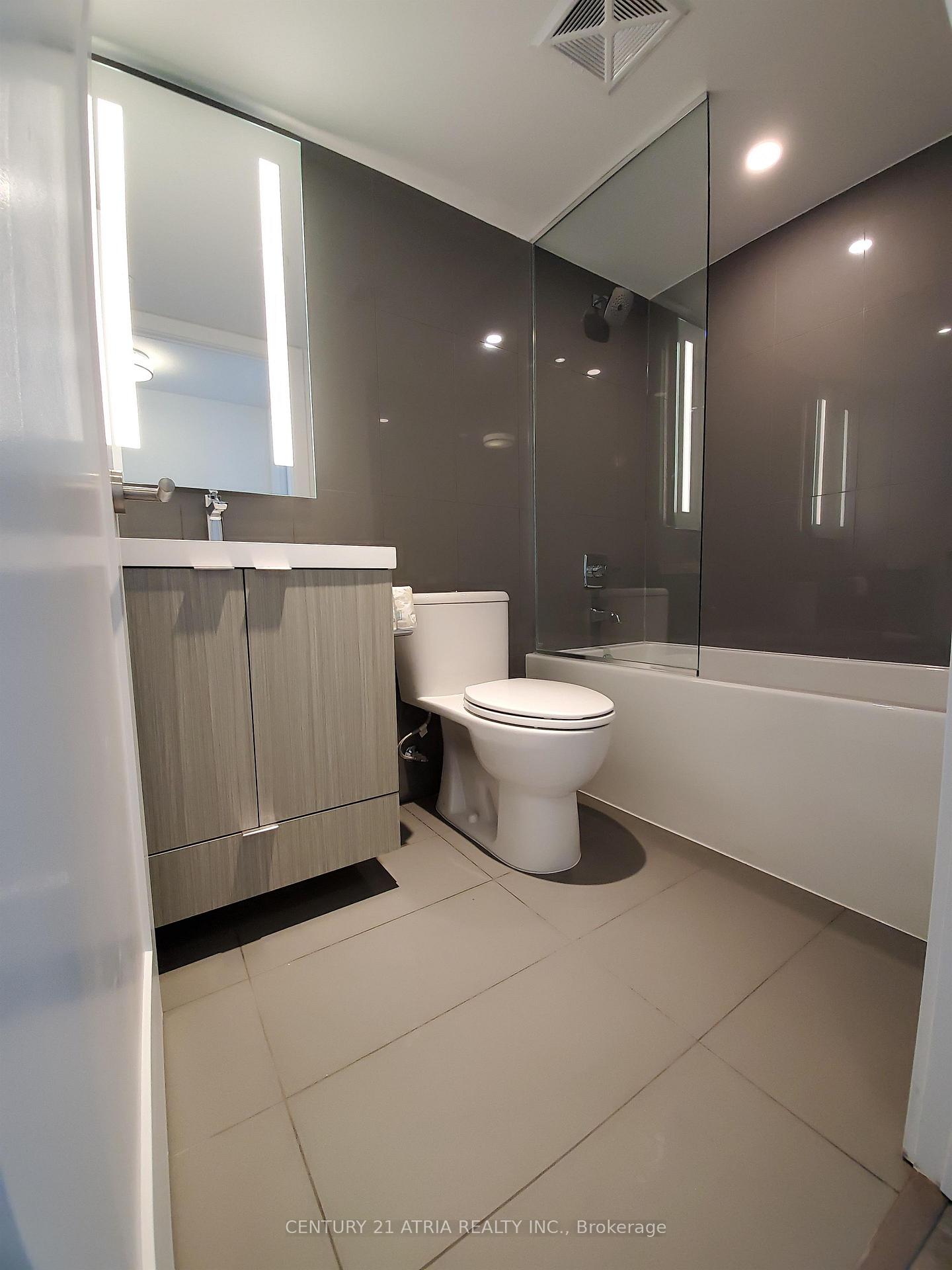 Photo 12 of Unit 1802, 575 Bloor Street E, Toronto, North St. James Town — HOMEH