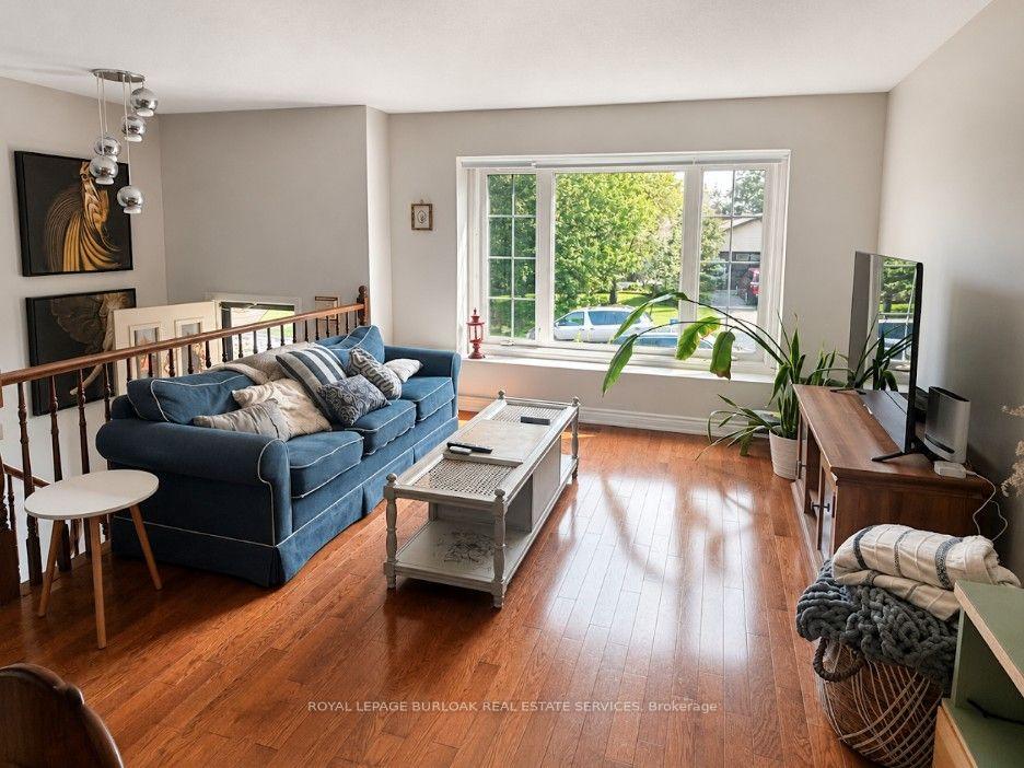 Photo 8 of 4 Sunhaven Court, Hamilton, Stoney Creek — HOMEH