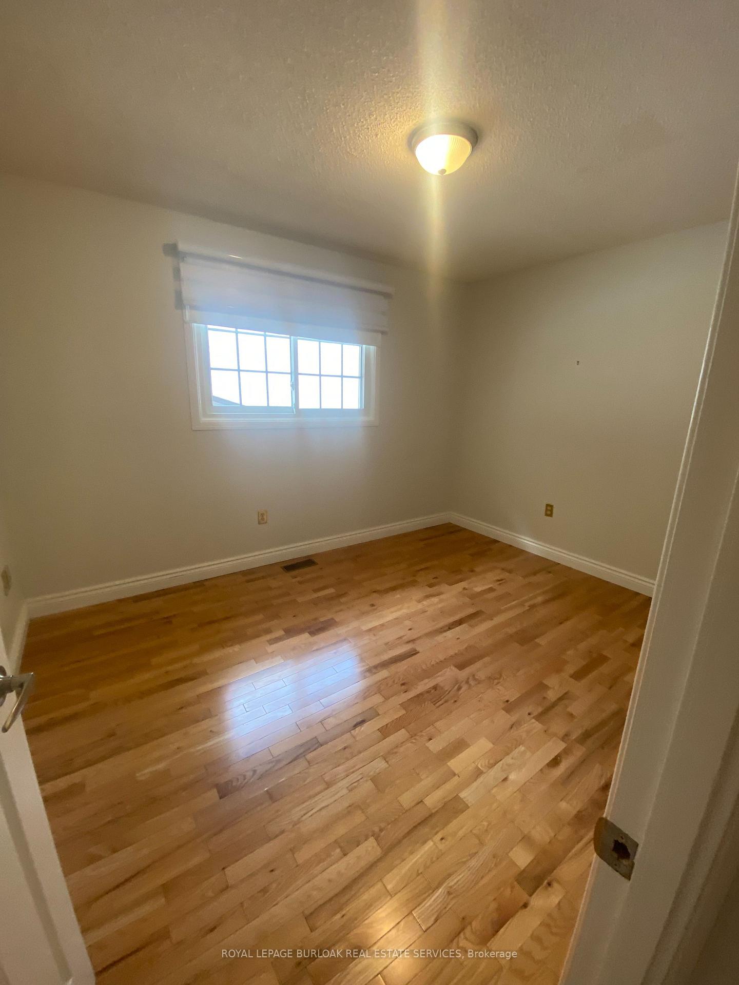 Photo 13 of 4 Sunhaven Court, Hamilton, Stoney Creek — HOMEH