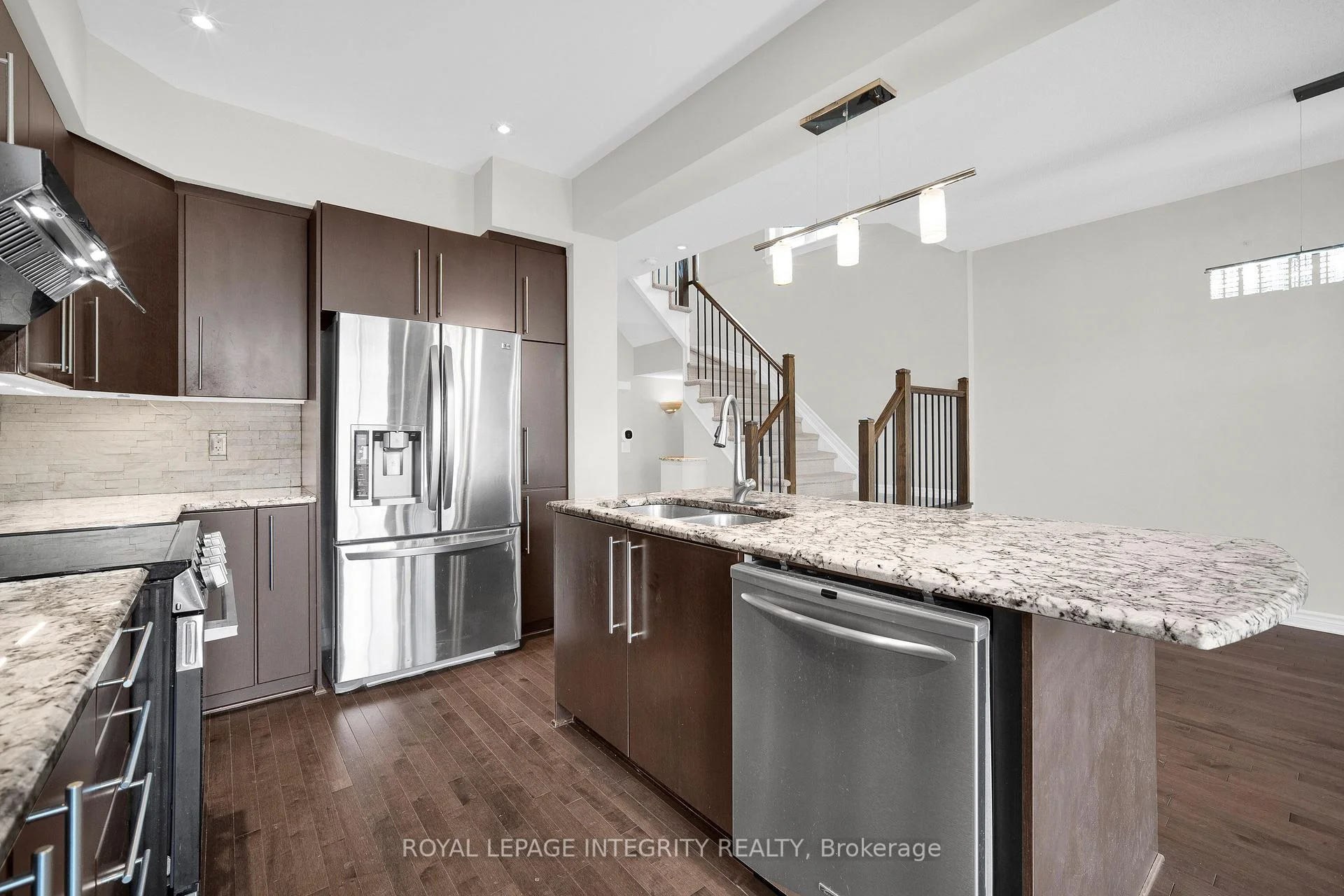 Photo 20 of 6067 North Bluff Drive, Ottawa, Riverside South/Gloucester Glen — HOMEH