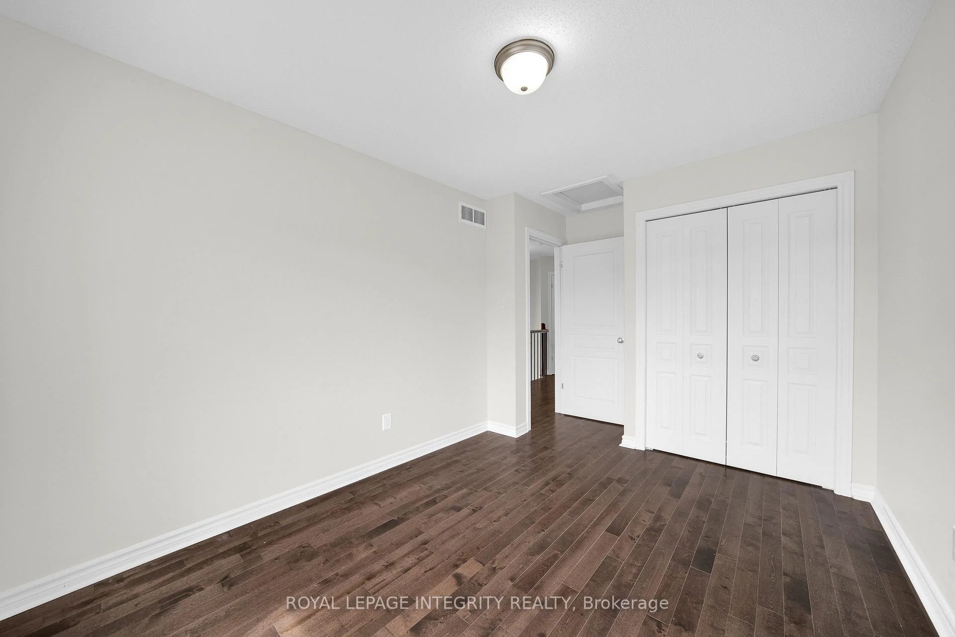 Photo 38 of 6067 North Bluff Drive, Ottawa, Riverside South/Gloucester Glen — HOMEH